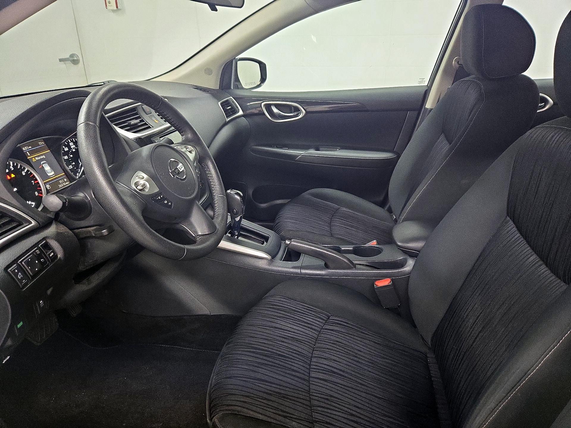 Thumbnail: 2019 Nissan Sentra - 11