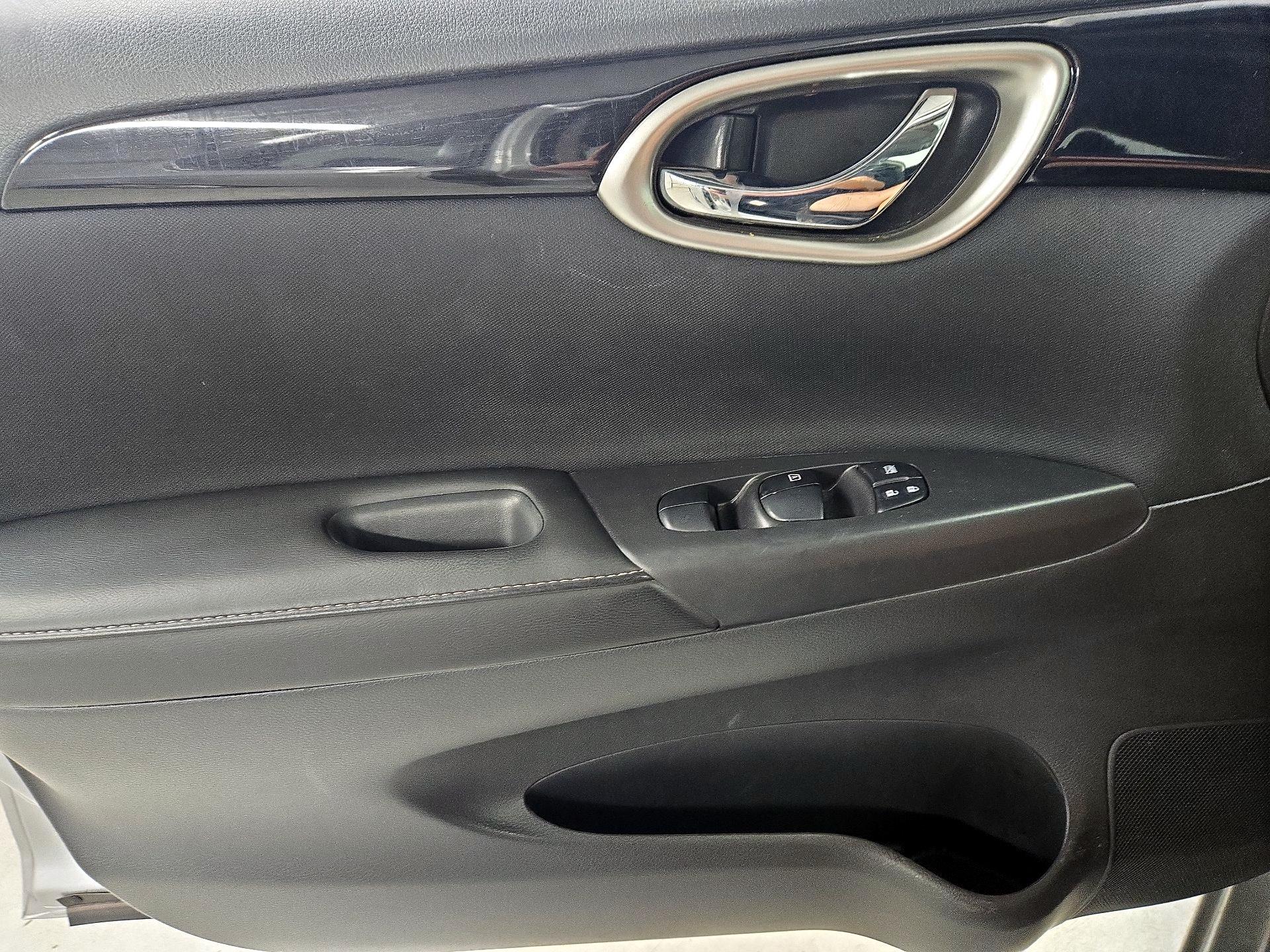 Thumbnail: 2019 Nissan Sentra - 12