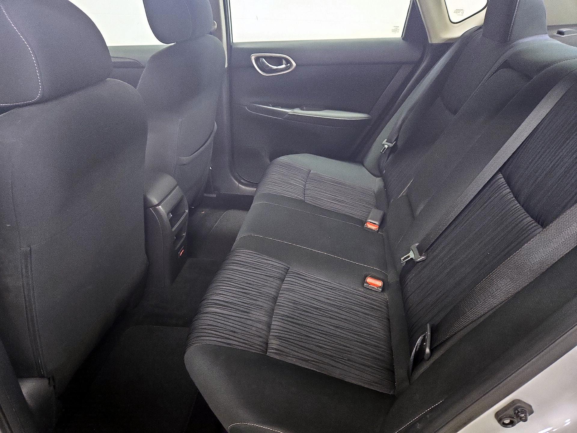 Thumbnail: 2019 Nissan Sentra - 19