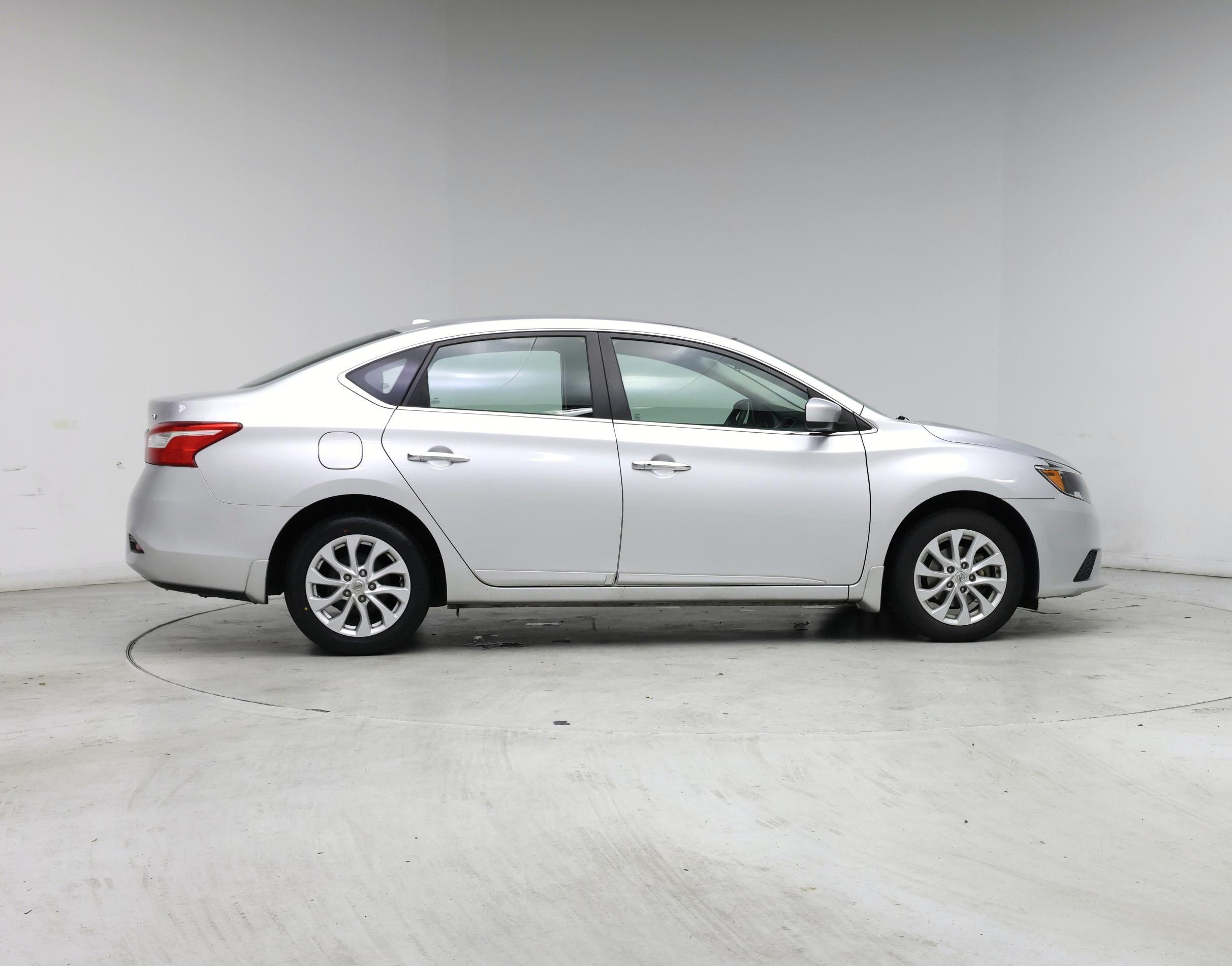 Thumbnail: 2019 Nissan Sentra - 7