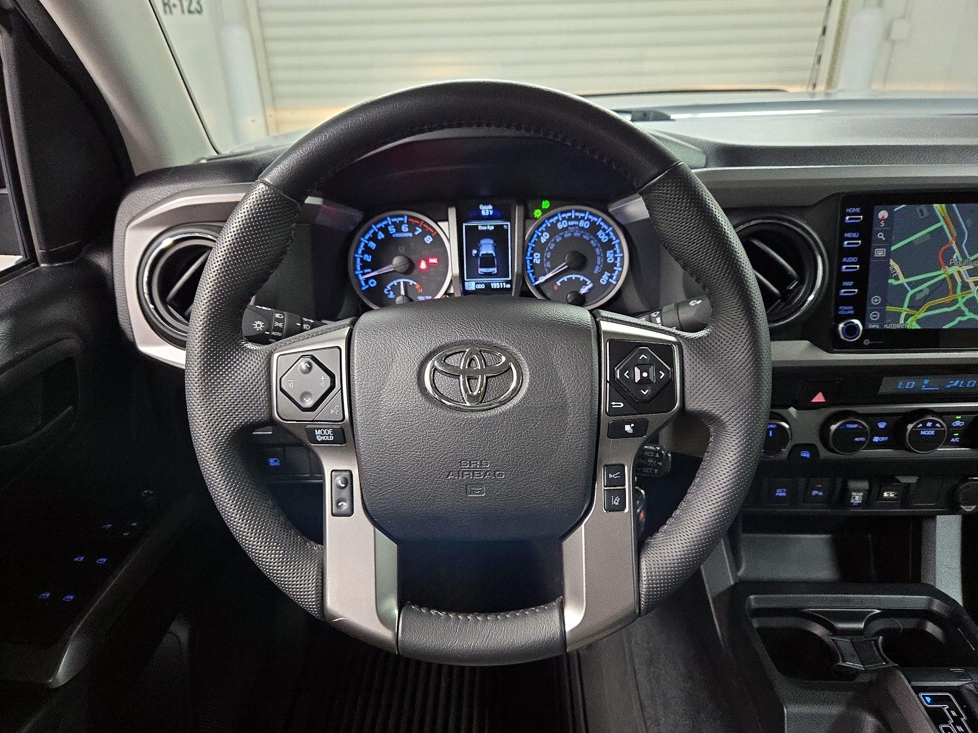 Thumbnail: 2021 Toyota Tacoma - 10