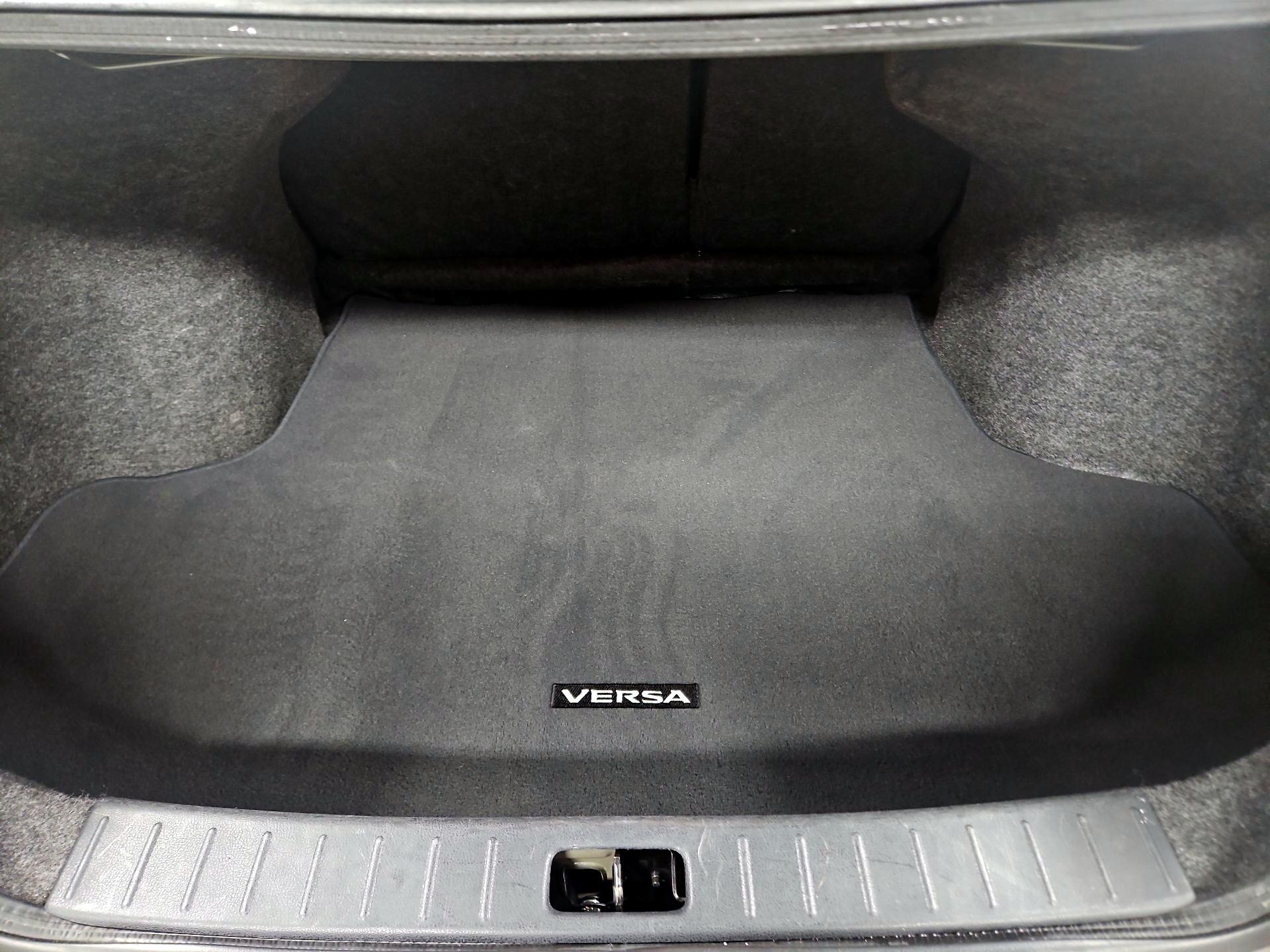 Thumbnail: 2016 Nissan Versa - 19