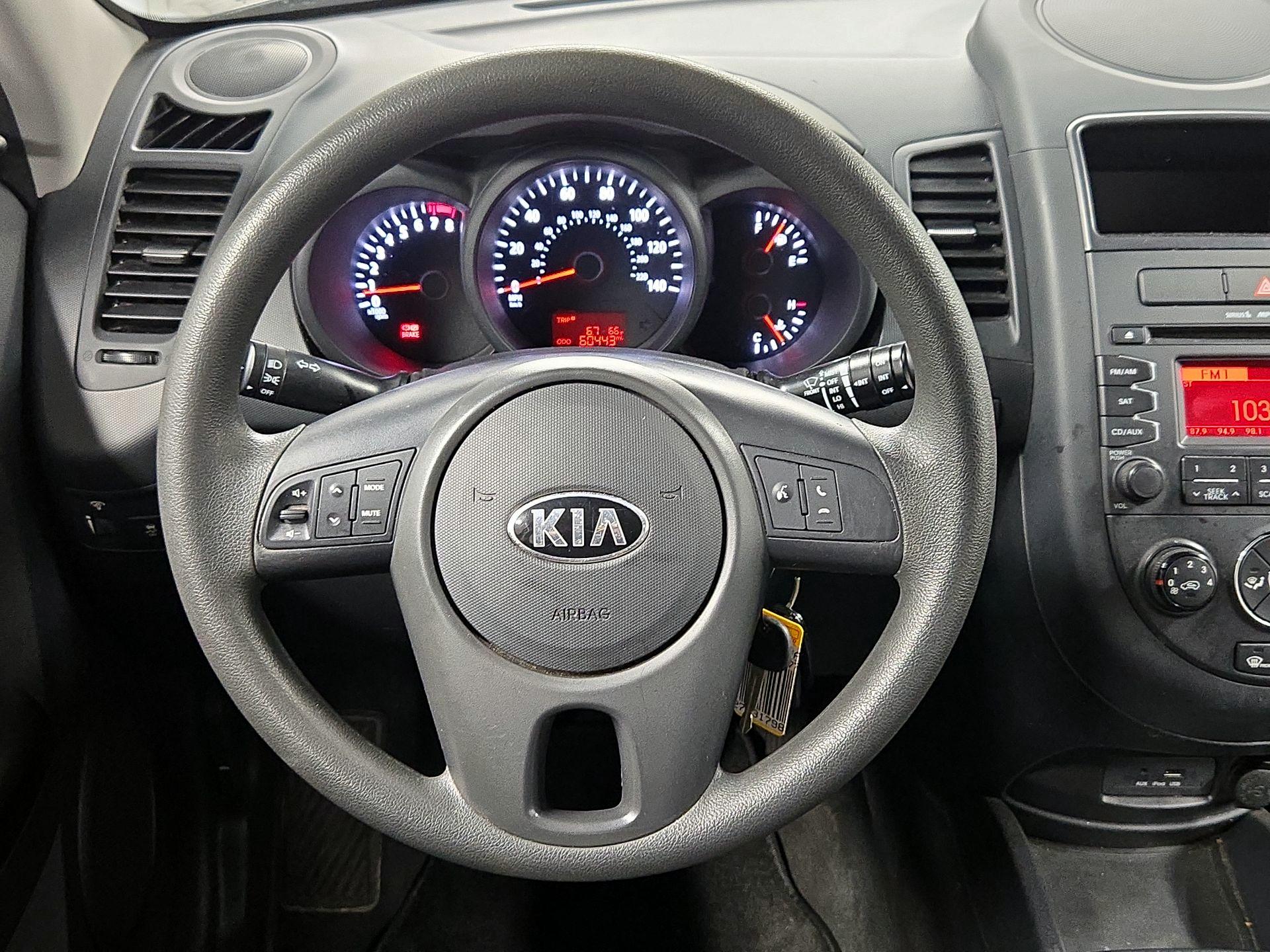Thumbnail: 2013 Kia Soul - 10