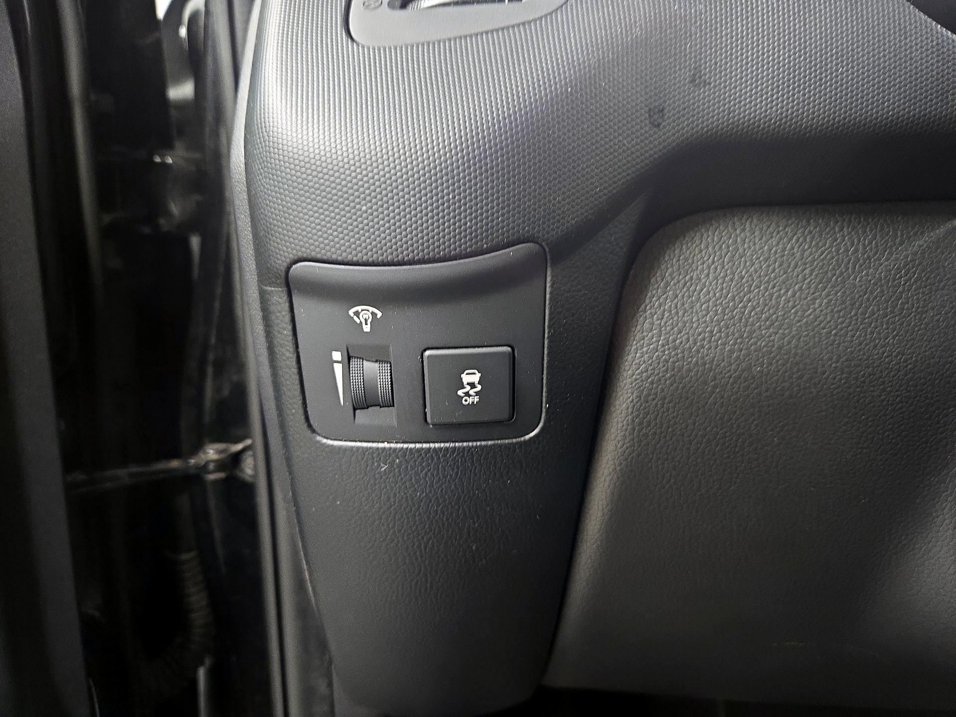 Thumbnail: 2013 Kia Soul - 13