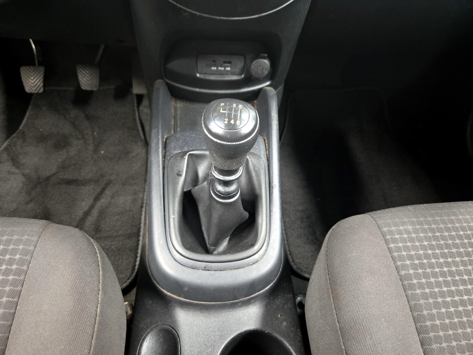 Thumbnail: 2013 Kia Soul - 16