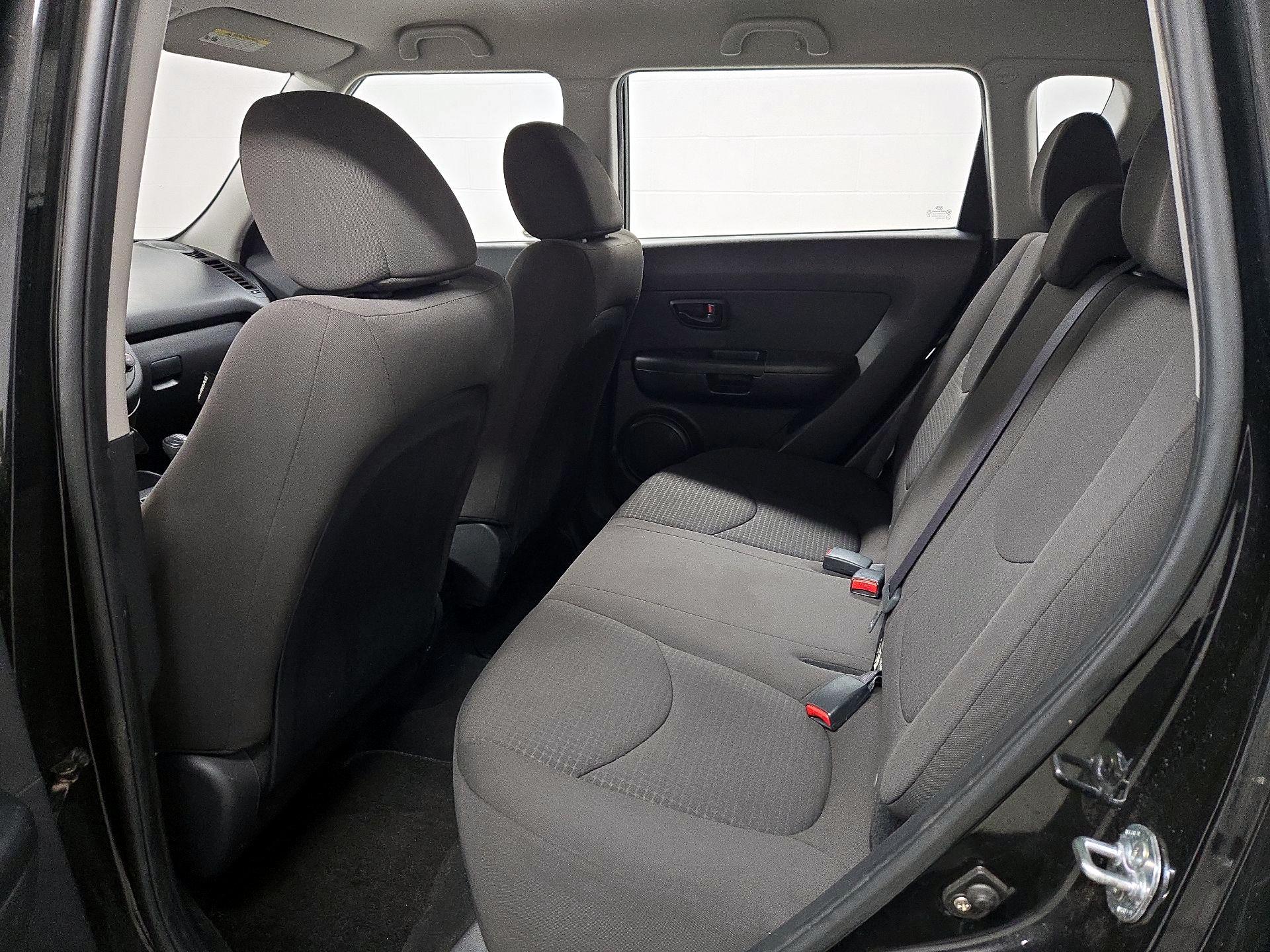 Thumbnail: 2013 Kia Soul - 18