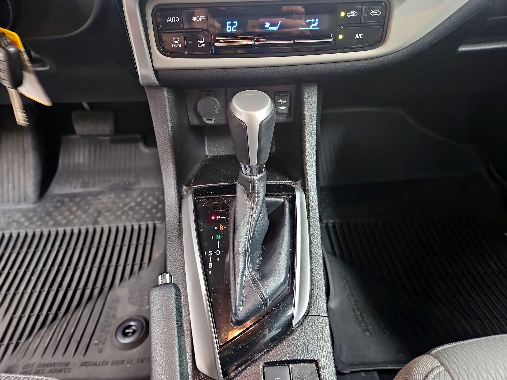 Thumbnail: 2018 Toyota Corolla - 17