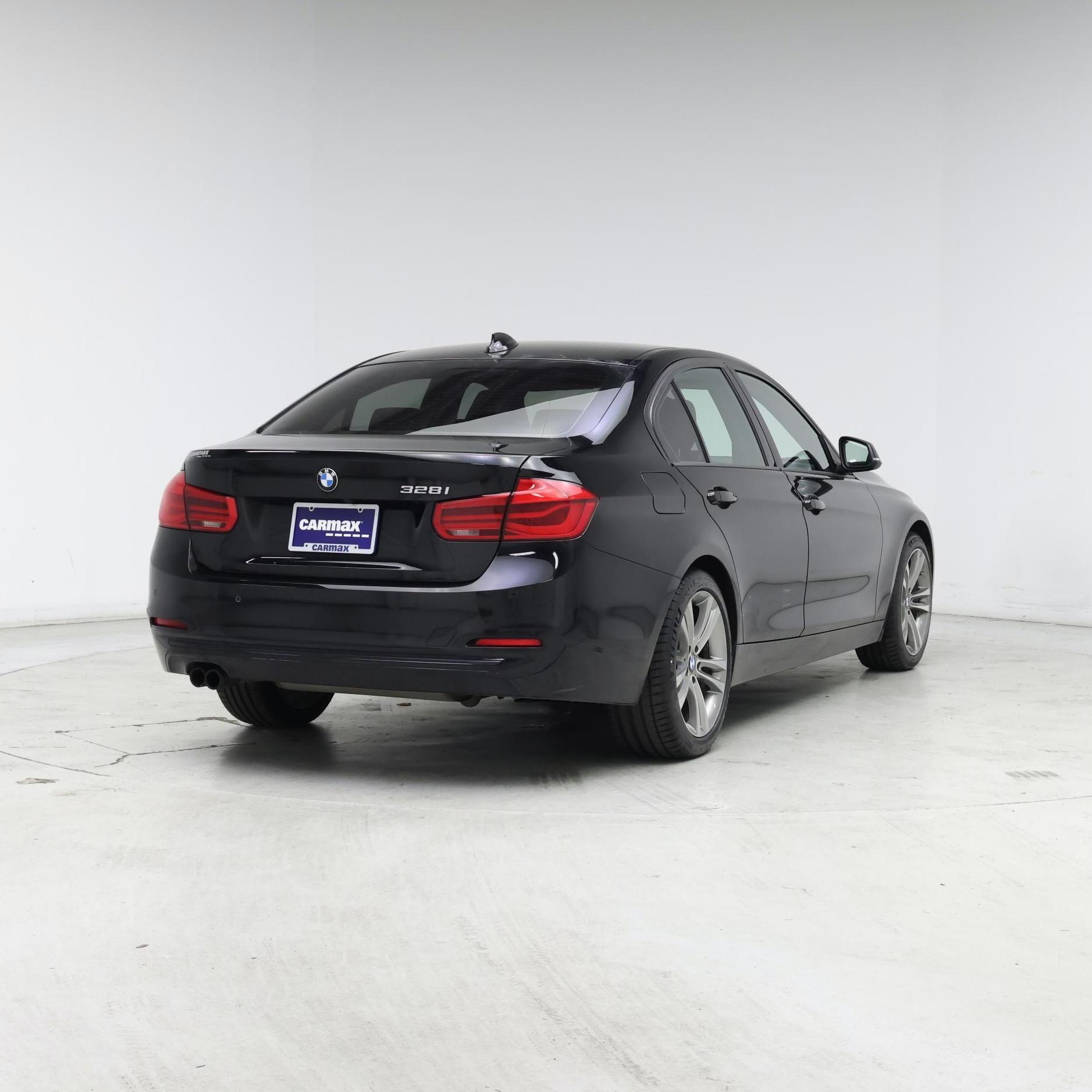 Thumbnail: 2016 BMW 3 Series - 8