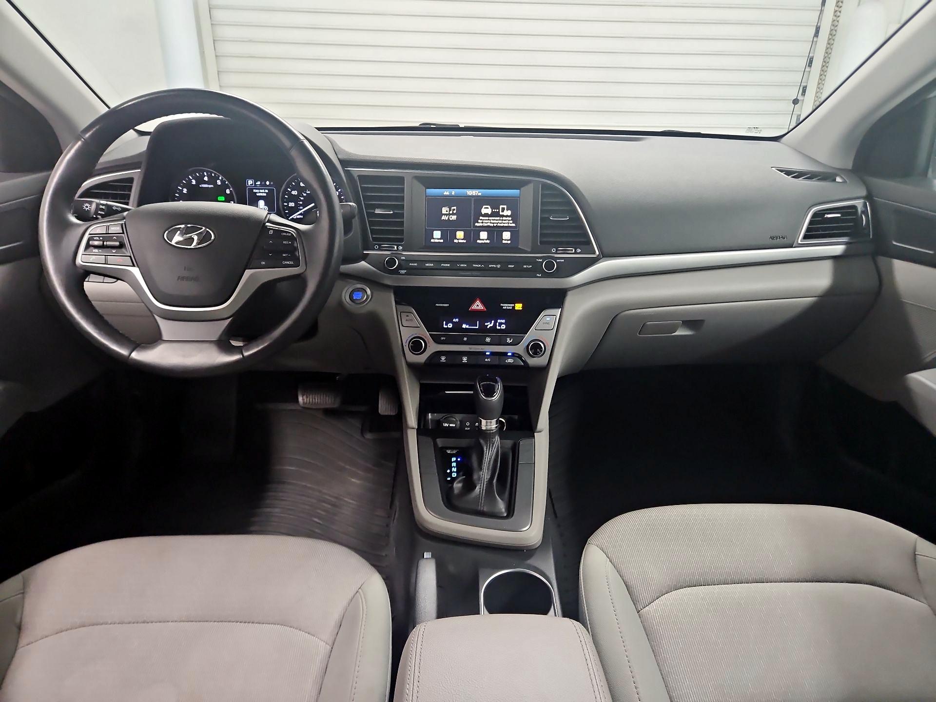 Thumbnail: 2017 Hyundai Elantra - 9