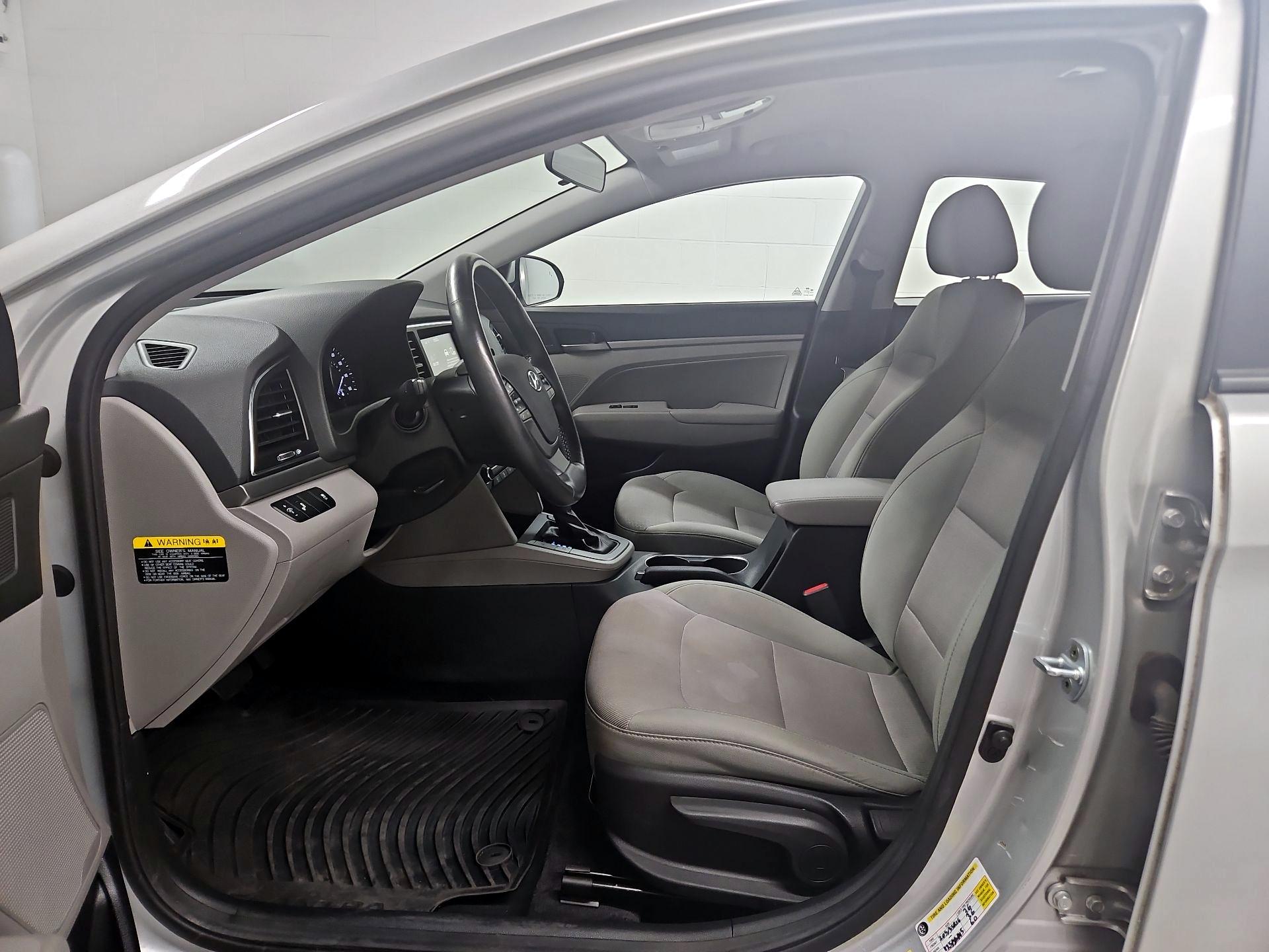 Thumbnail: 2017 Hyundai Elantra - 11