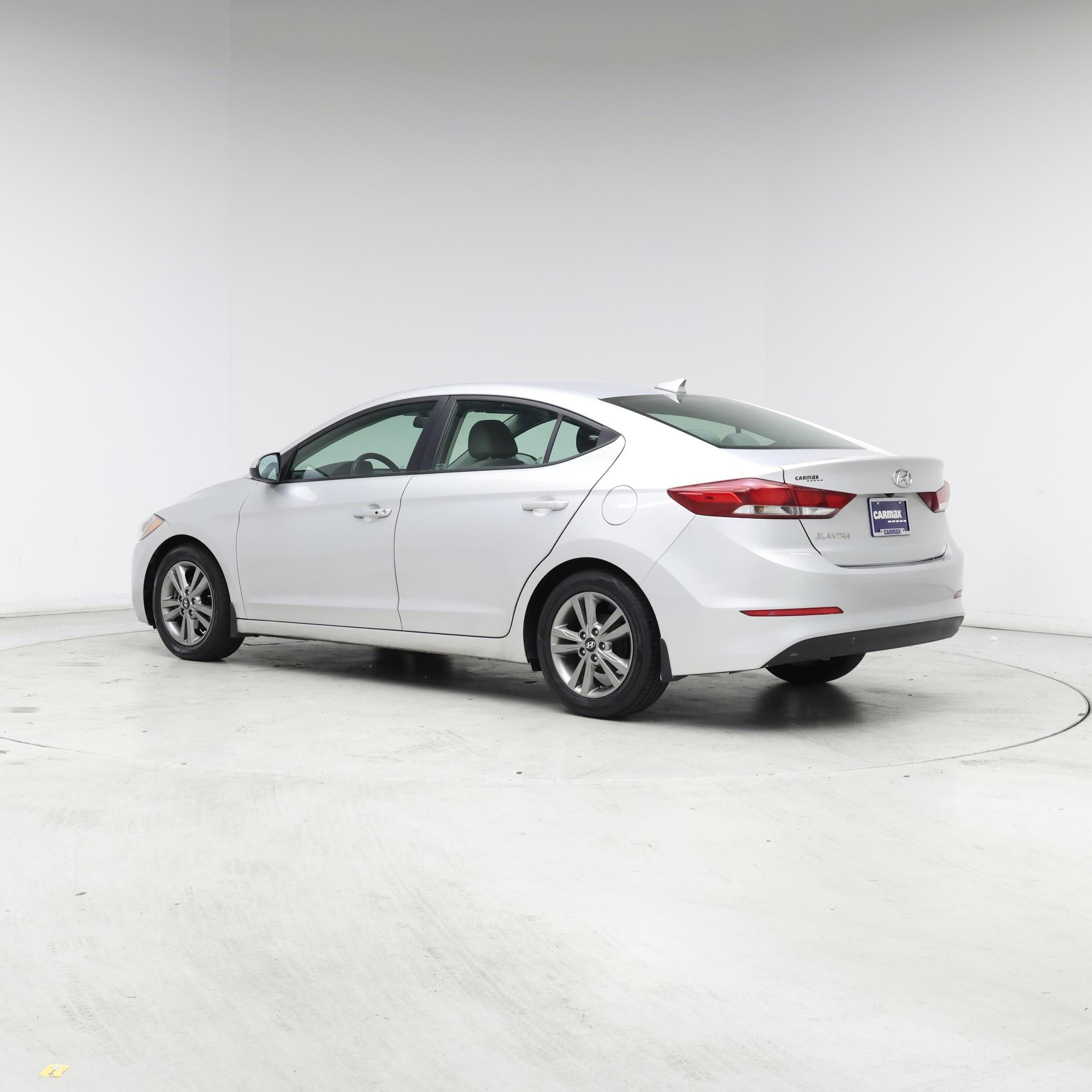 Thumbnail: 2017 Hyundai Elantra - 2