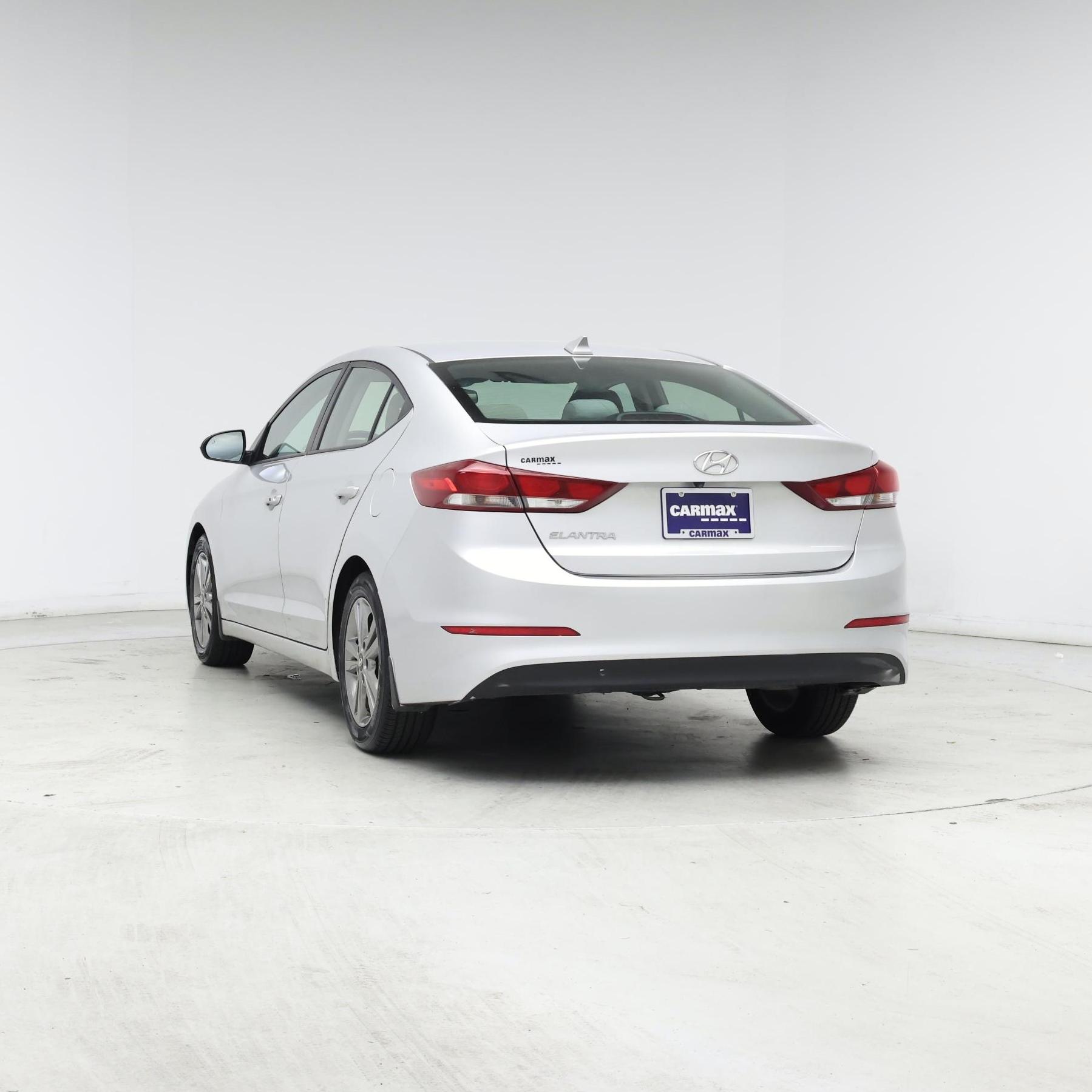 Thumbnail: 2017 Hyundai Elantra - 6