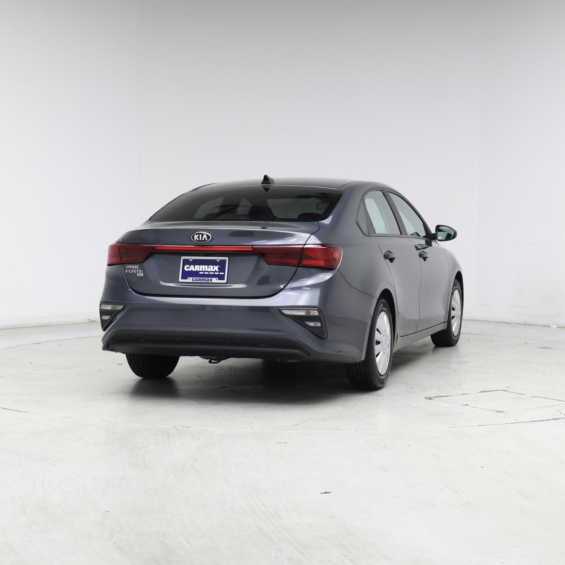 Thumbnail: 2020 Kia Forte - 8