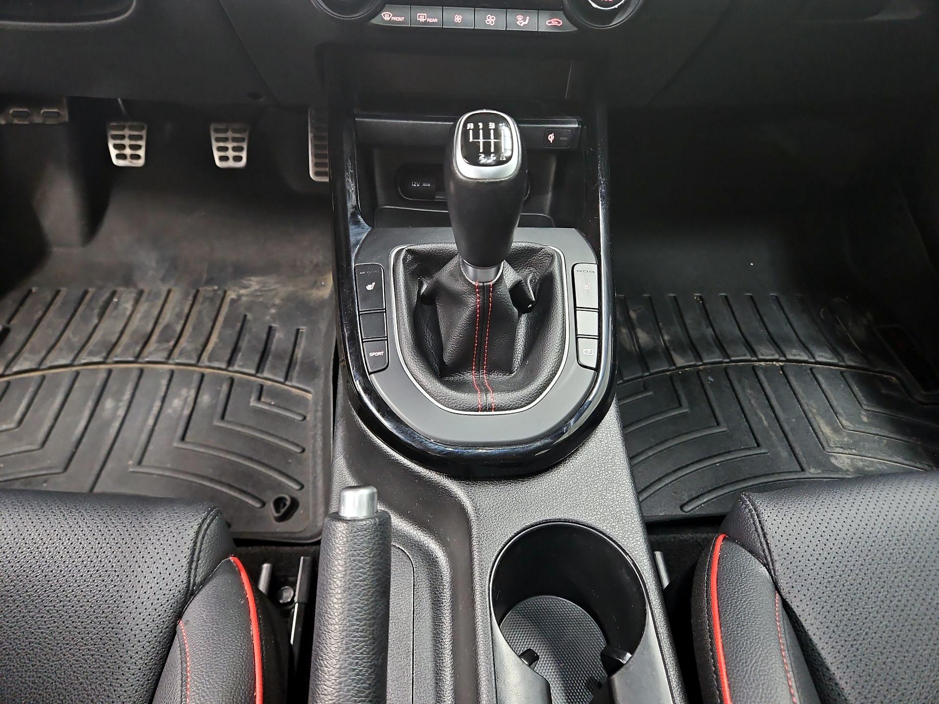 Thumbnail: 2022 Kia Forte - 18