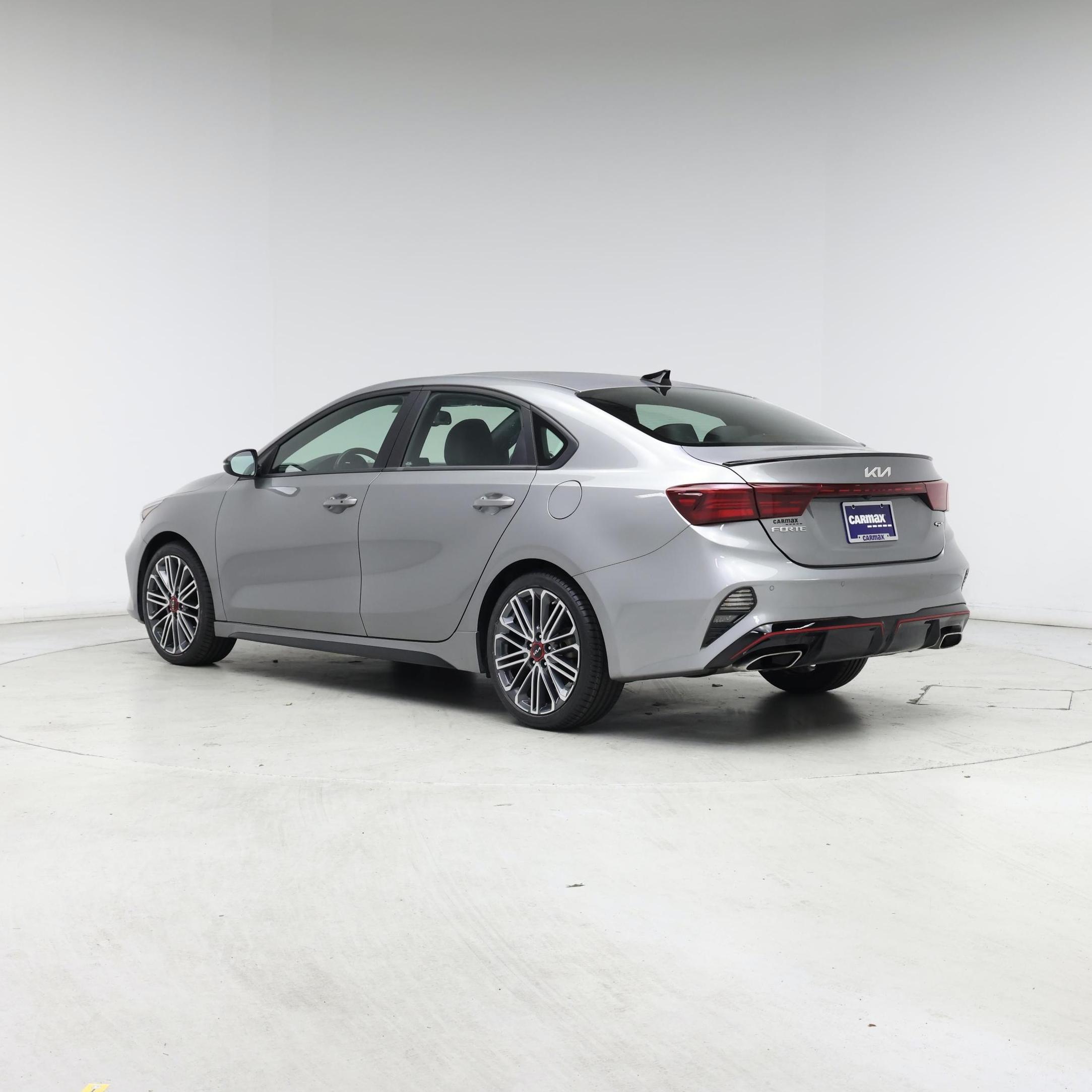 Thumbnail: 2022 Kia Forte - 2