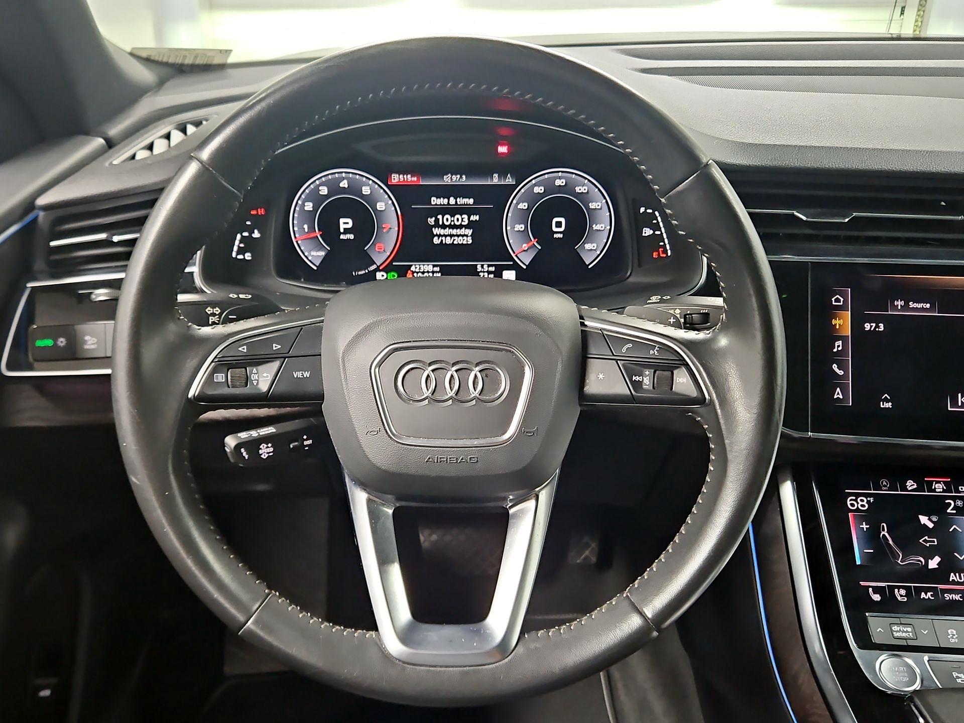 Thumbnail: 2019 Audi Q8 - 10