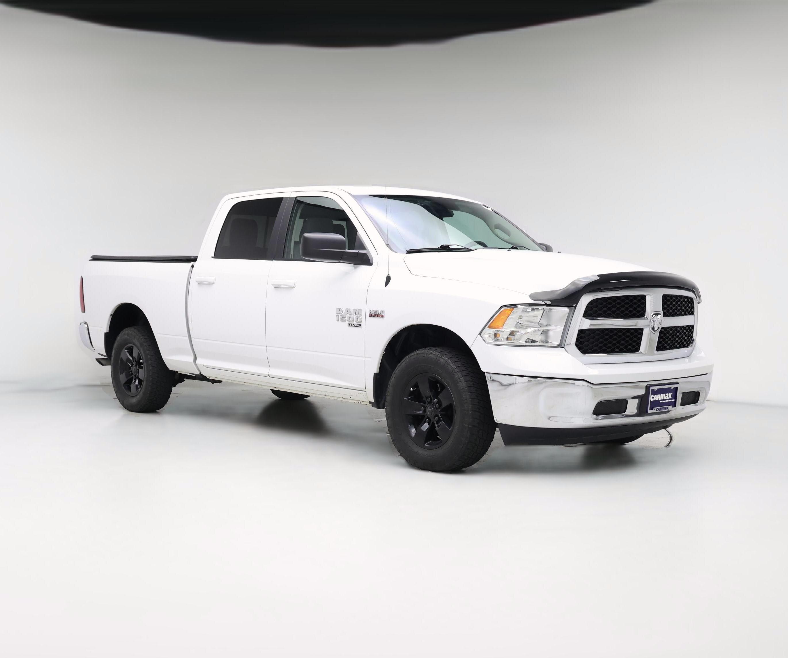 Thumbnail: 2019 RAM 1500 Classic - 1