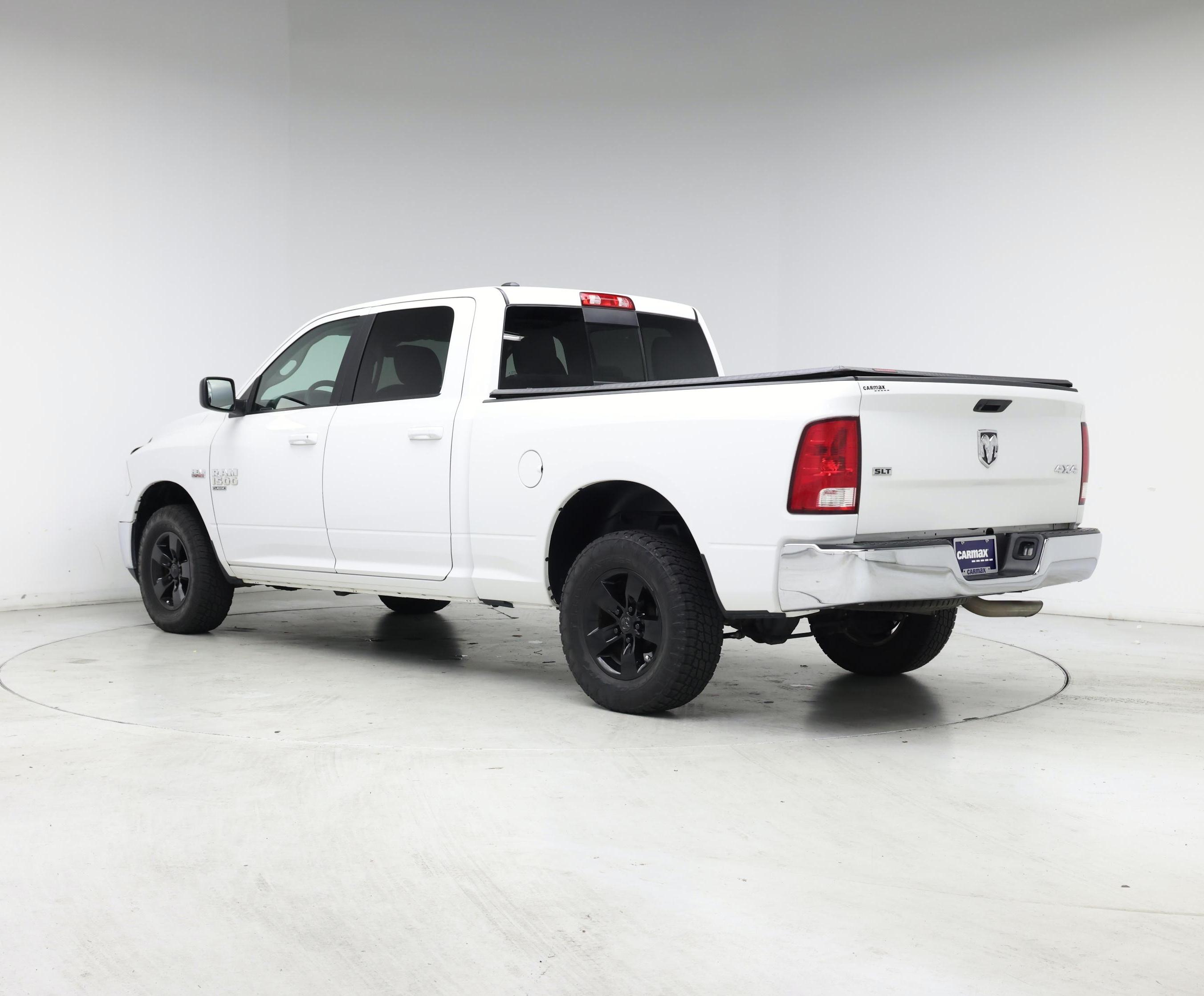 Thumbnail: 2019 RAM 1500 Classic - 2