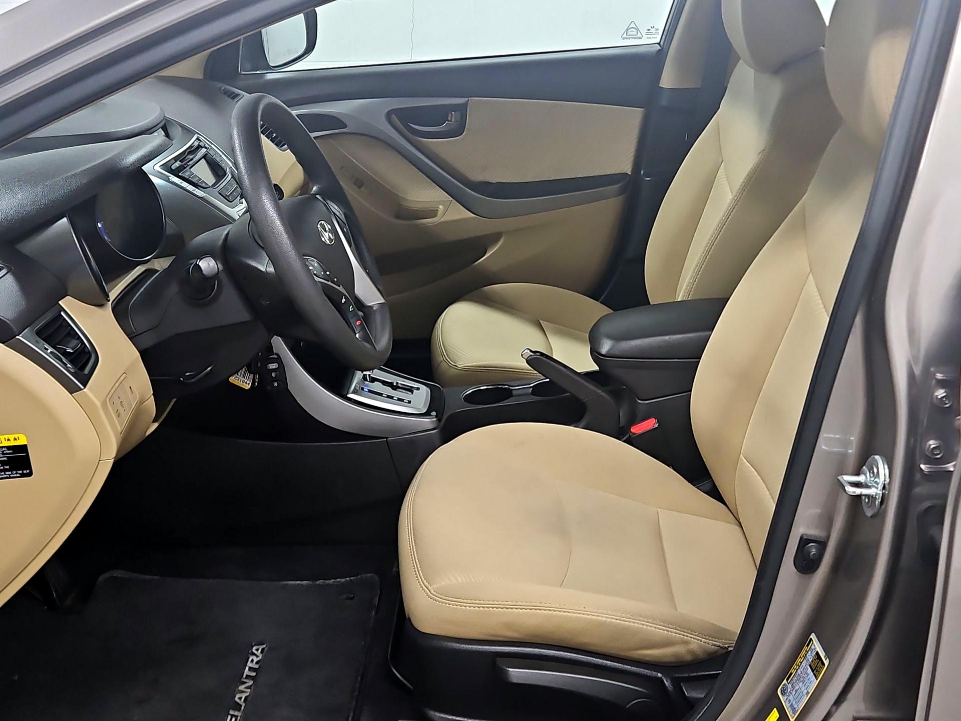Thumbnail: 2013 Hyundai Elantra - 11