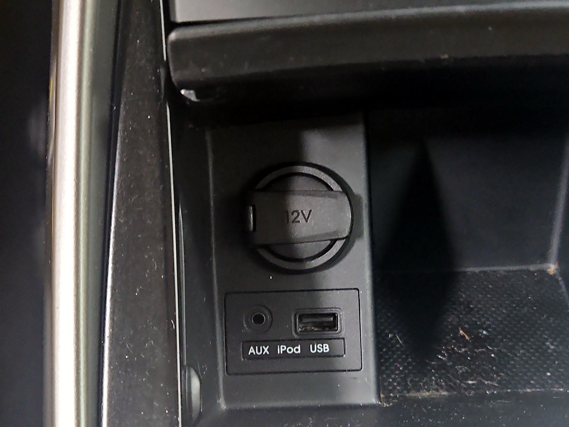 Thumbnail: 2013 Hyundai Elantra - 17
