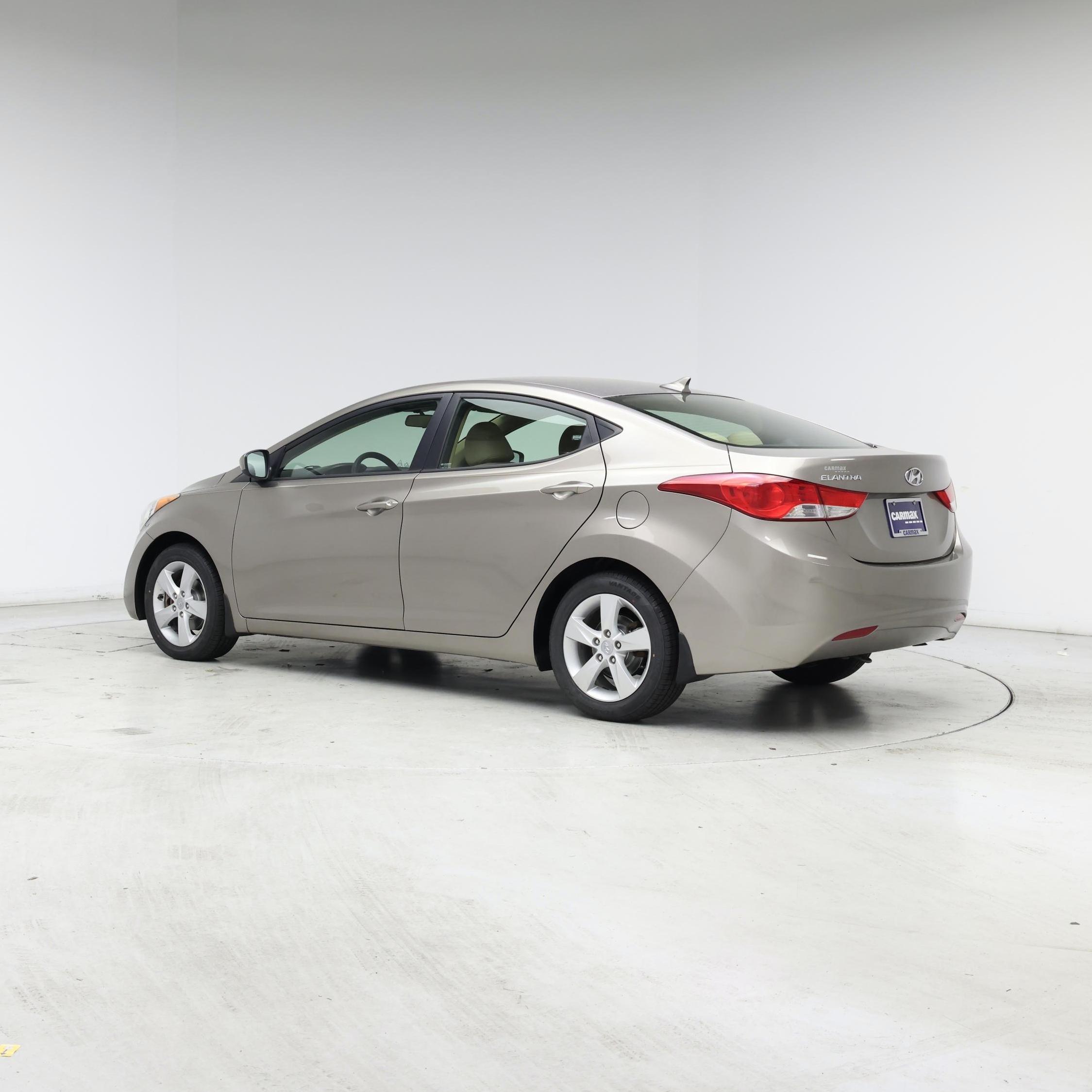 Thumbnail: 2013 Hyundai Elantra - 2