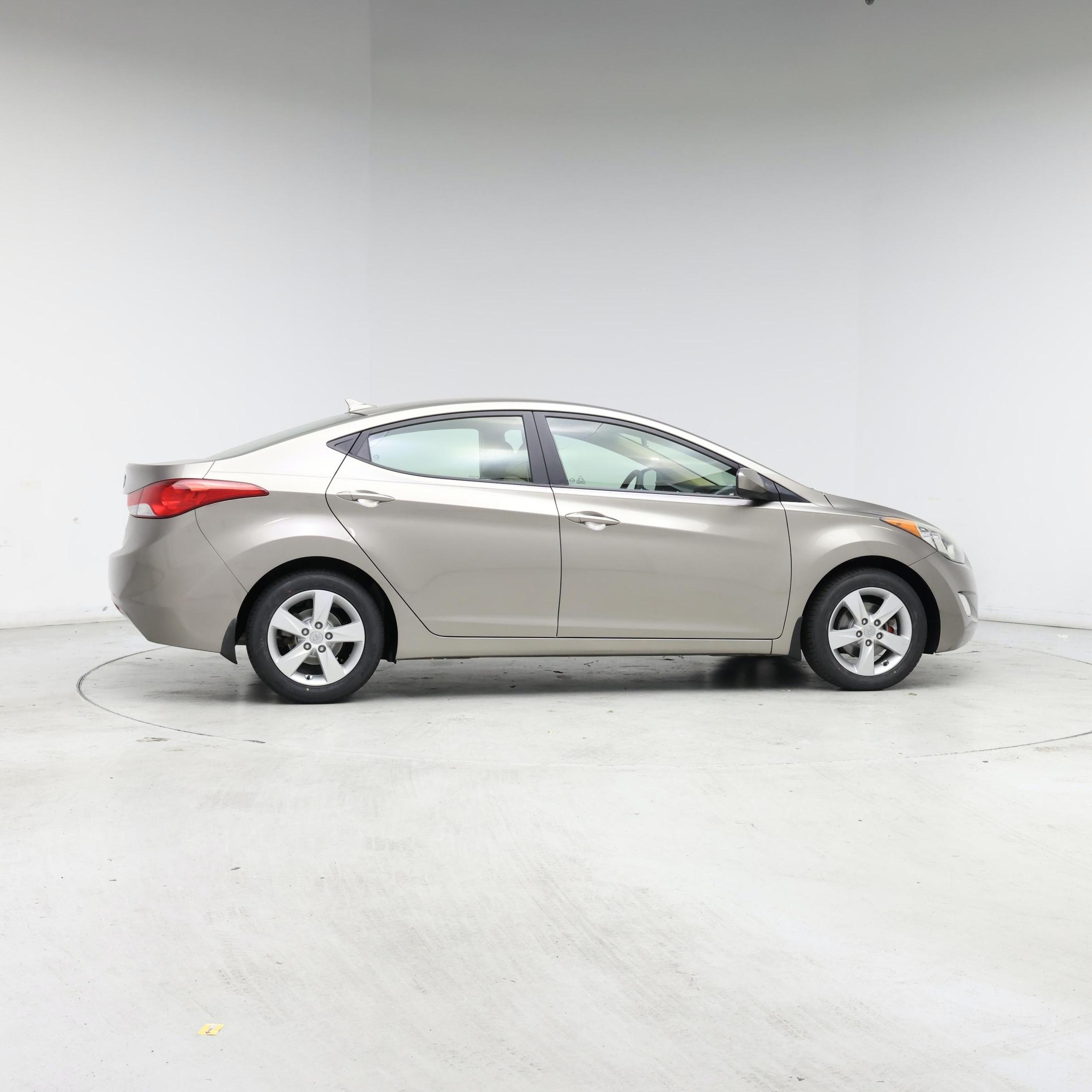 Thumbnail: 2013 Hyundai Elantra - 7