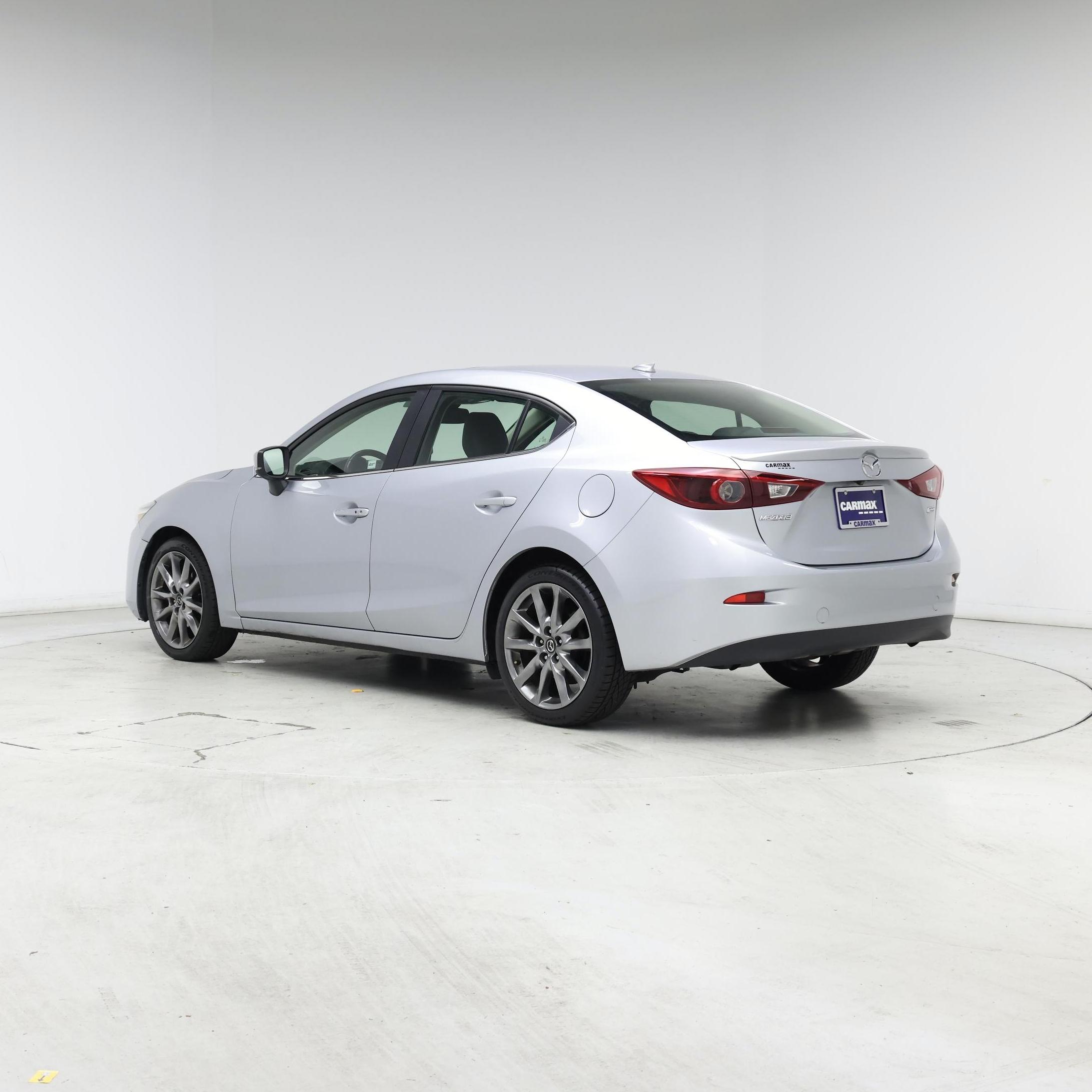Thumbnail: 2018 Mazda Mazda3 - 2