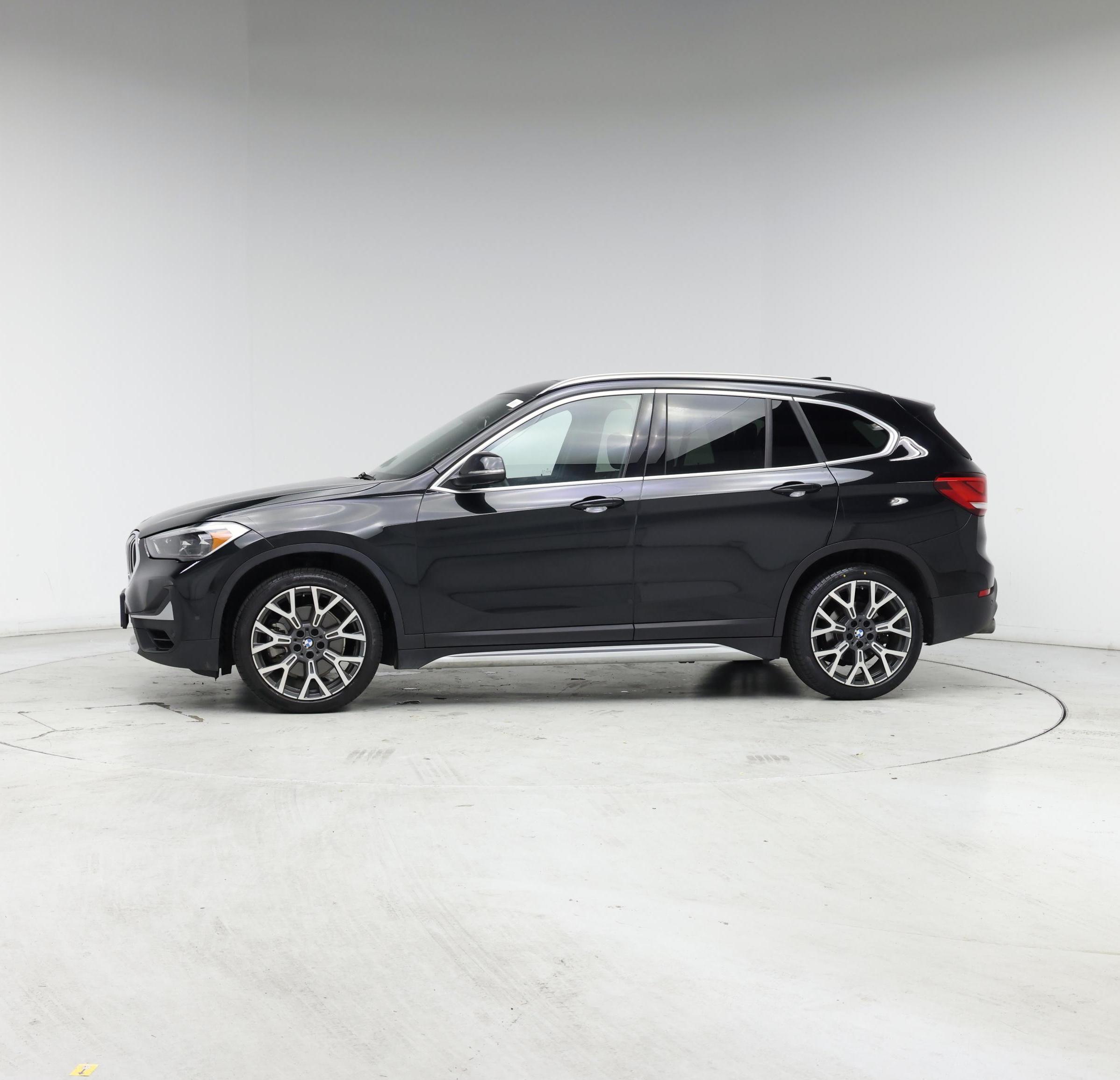 Thumbnail: 2021 BMW X1 - 3