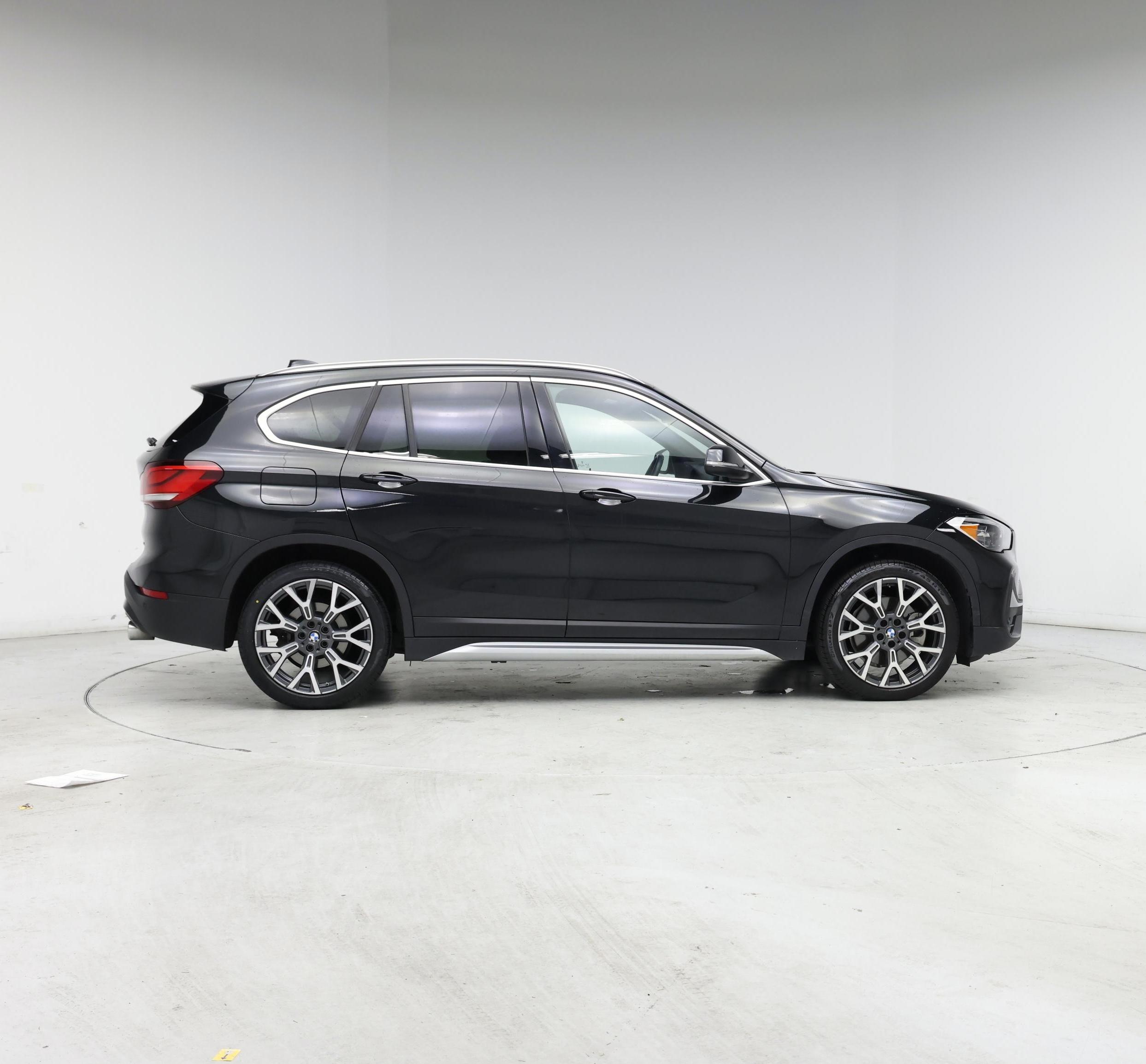 Thumbnail: 2021 BMW X1 - 7