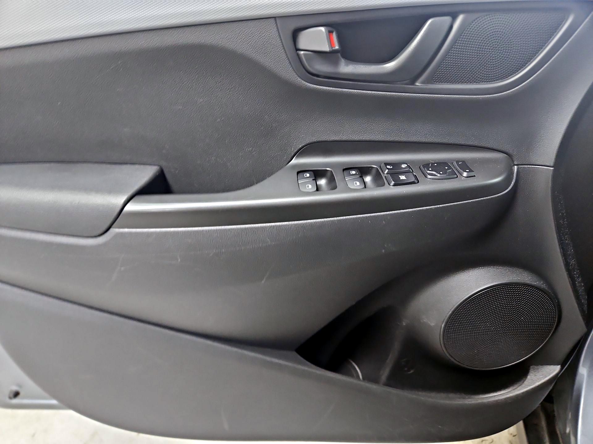 Thumbnail: 2021 Hyundai Kona - 12