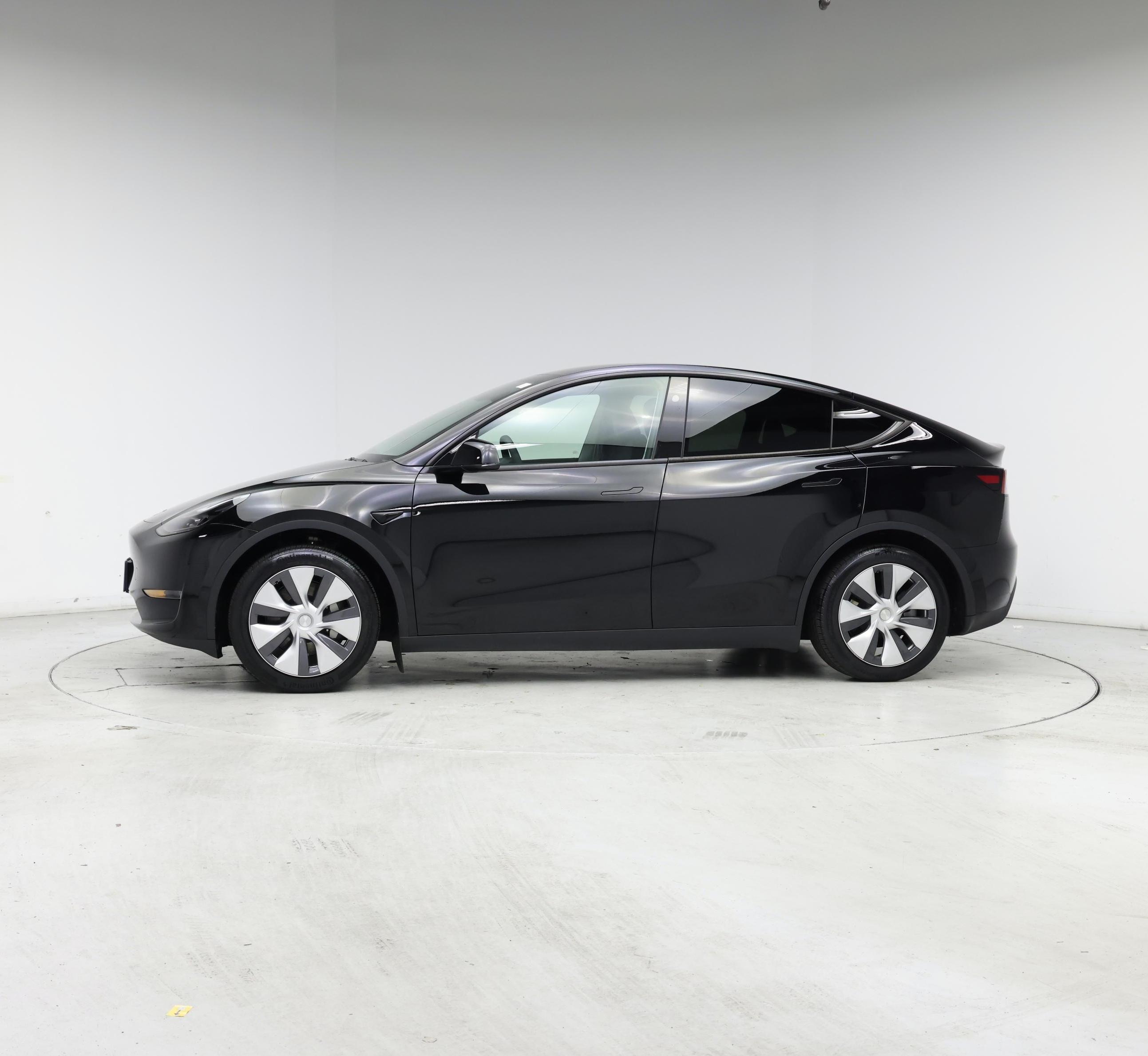 Thumbnail: 2024 Tesla Model Y - 3