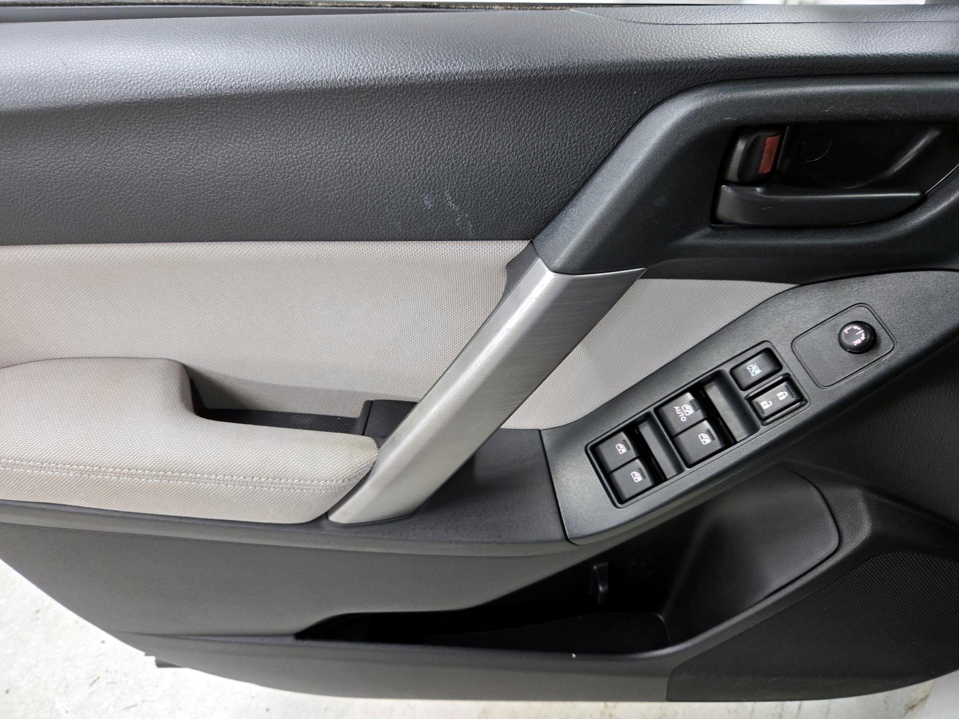 Thumbnail: 2015 Subaru Forester - 12