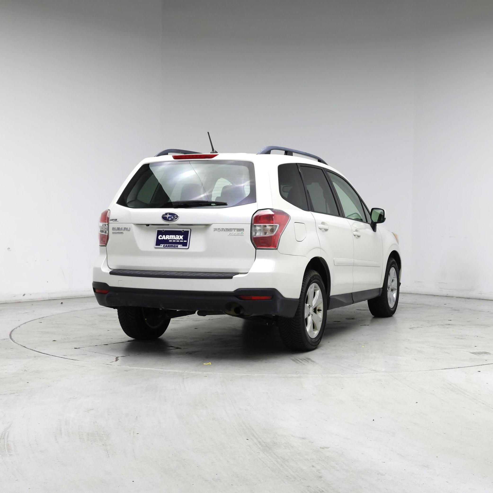 Thumbnail: 2015 Subaru Forester - 8