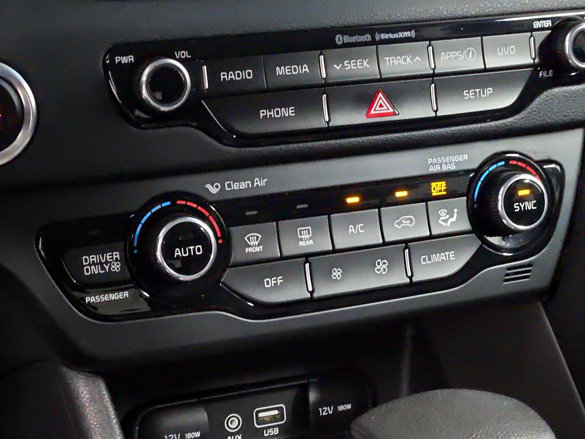 Thumbnail: 2017 Kia Niro - 16
