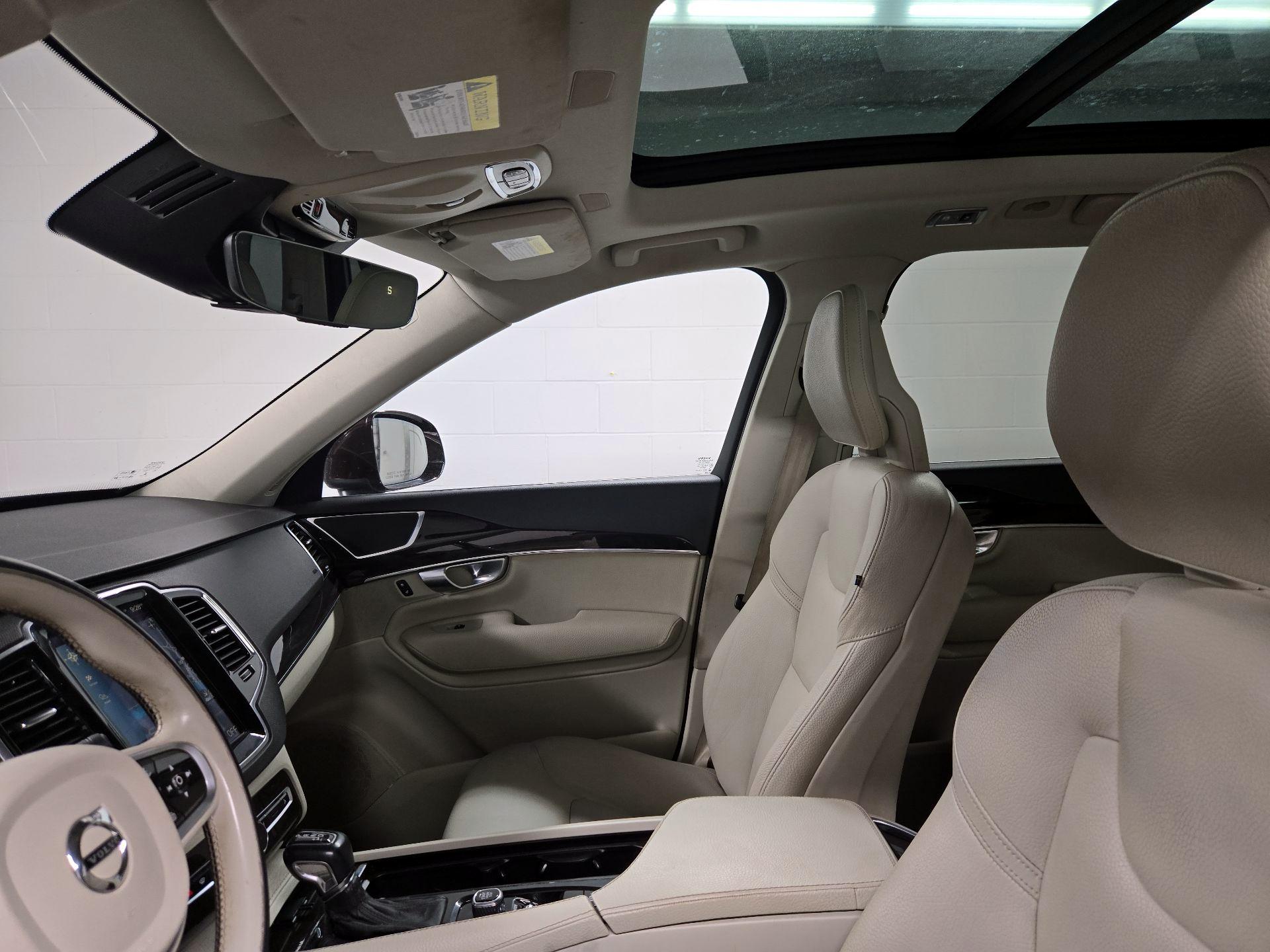 Thumbnail: 2018 Volvo XC90 - 20