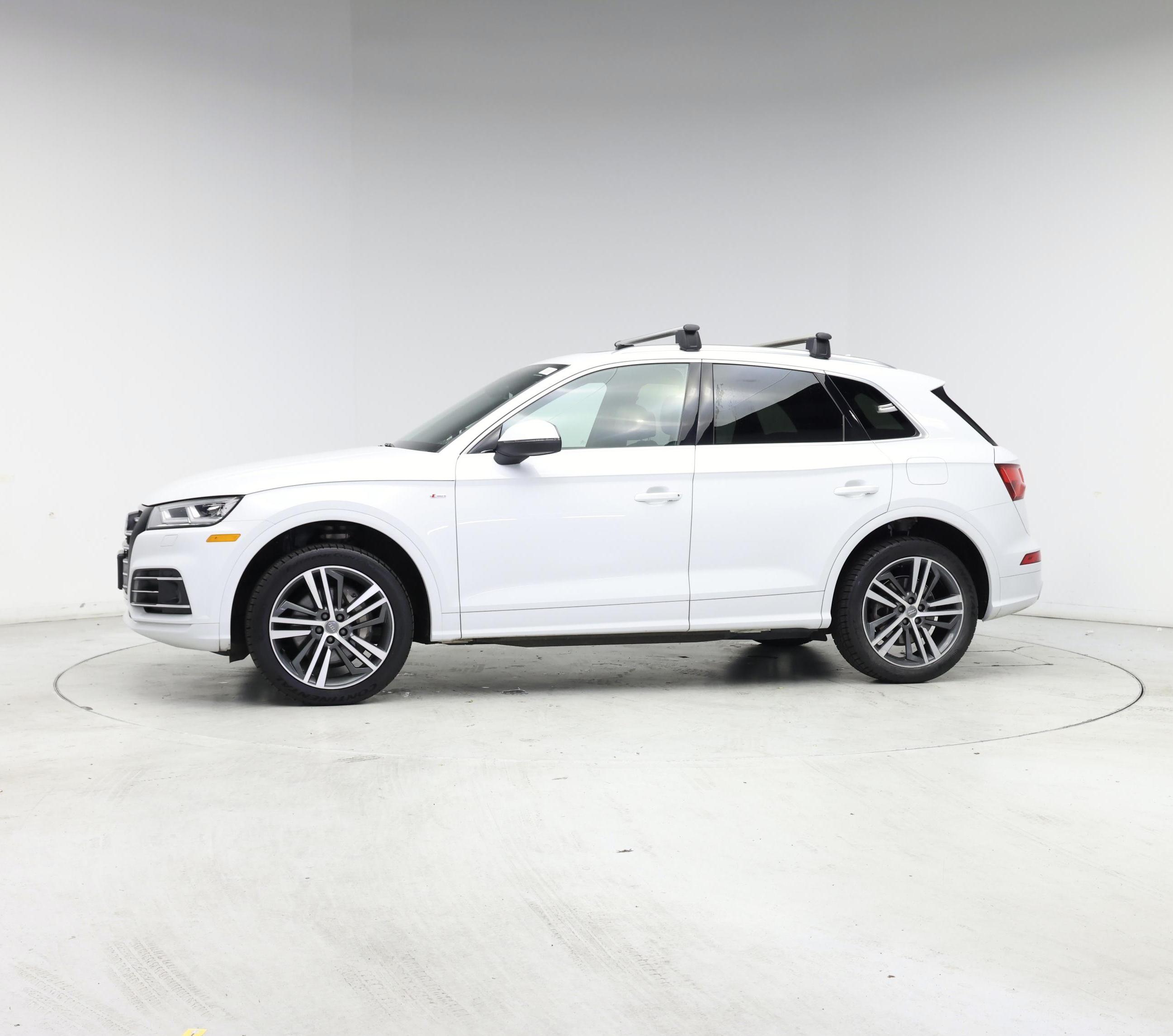 Thumbnail: 2020 Audi Q5 - 3