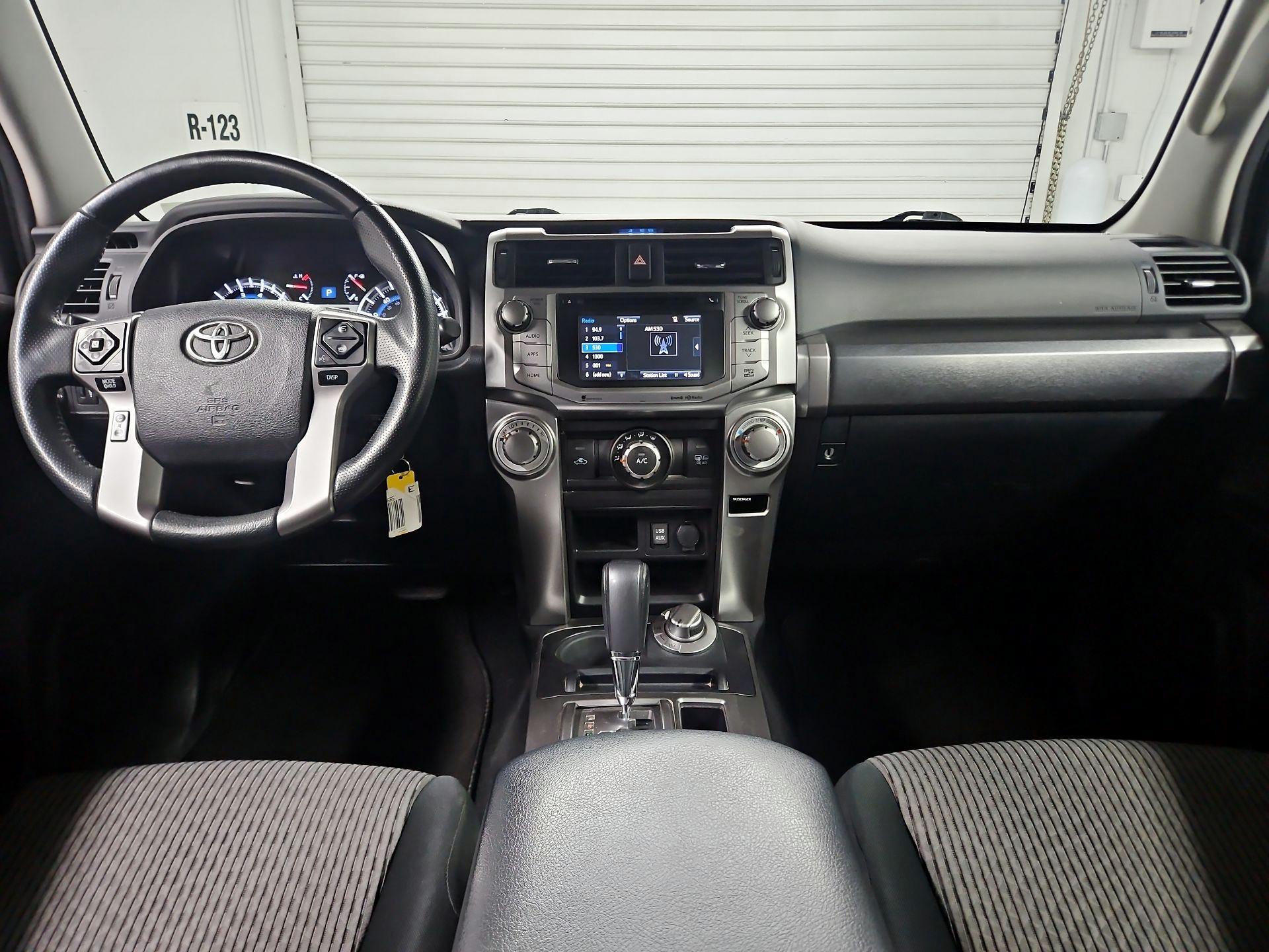 Thumbnail: 2016 Toyota 4Runner - 9