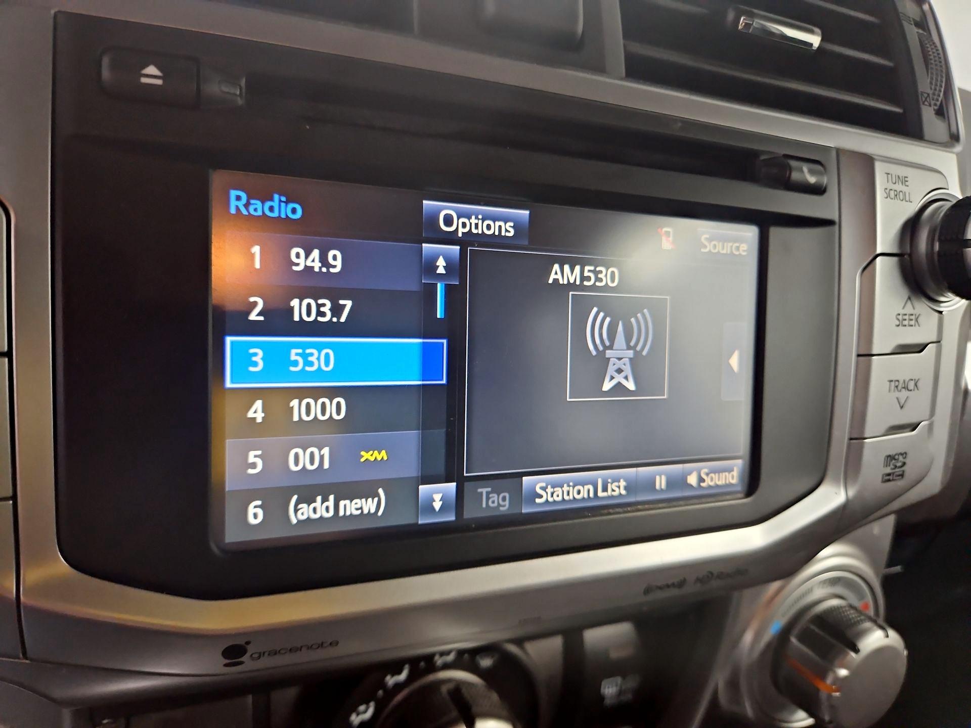 Thumbnail: 2016 Toyota 4Runner - 15