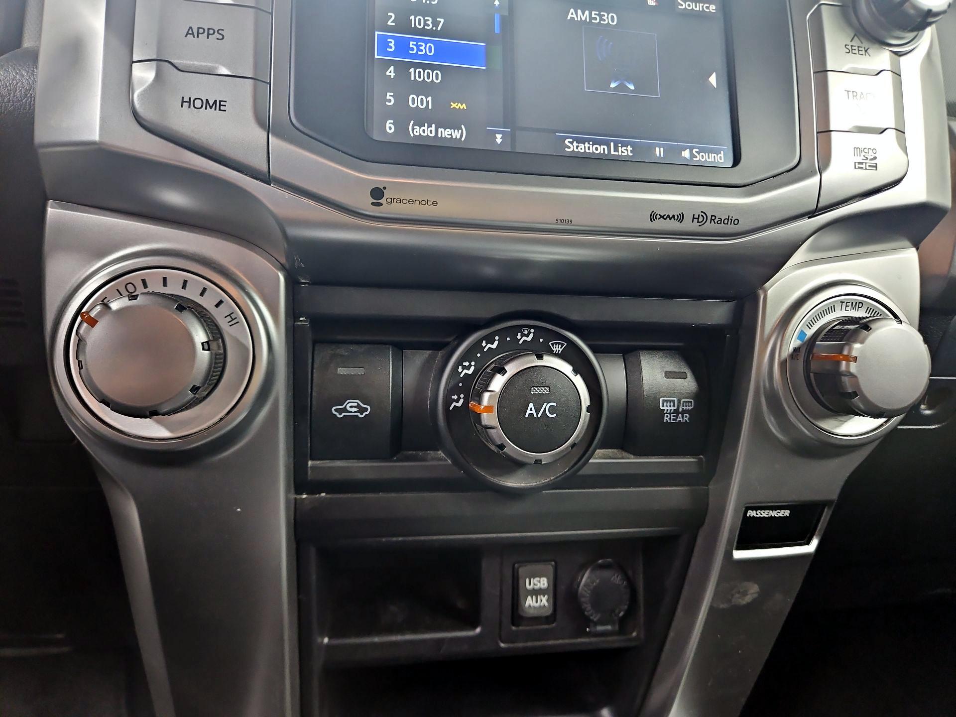 Thumbnail: 2016 Toyota 4Runner - 16