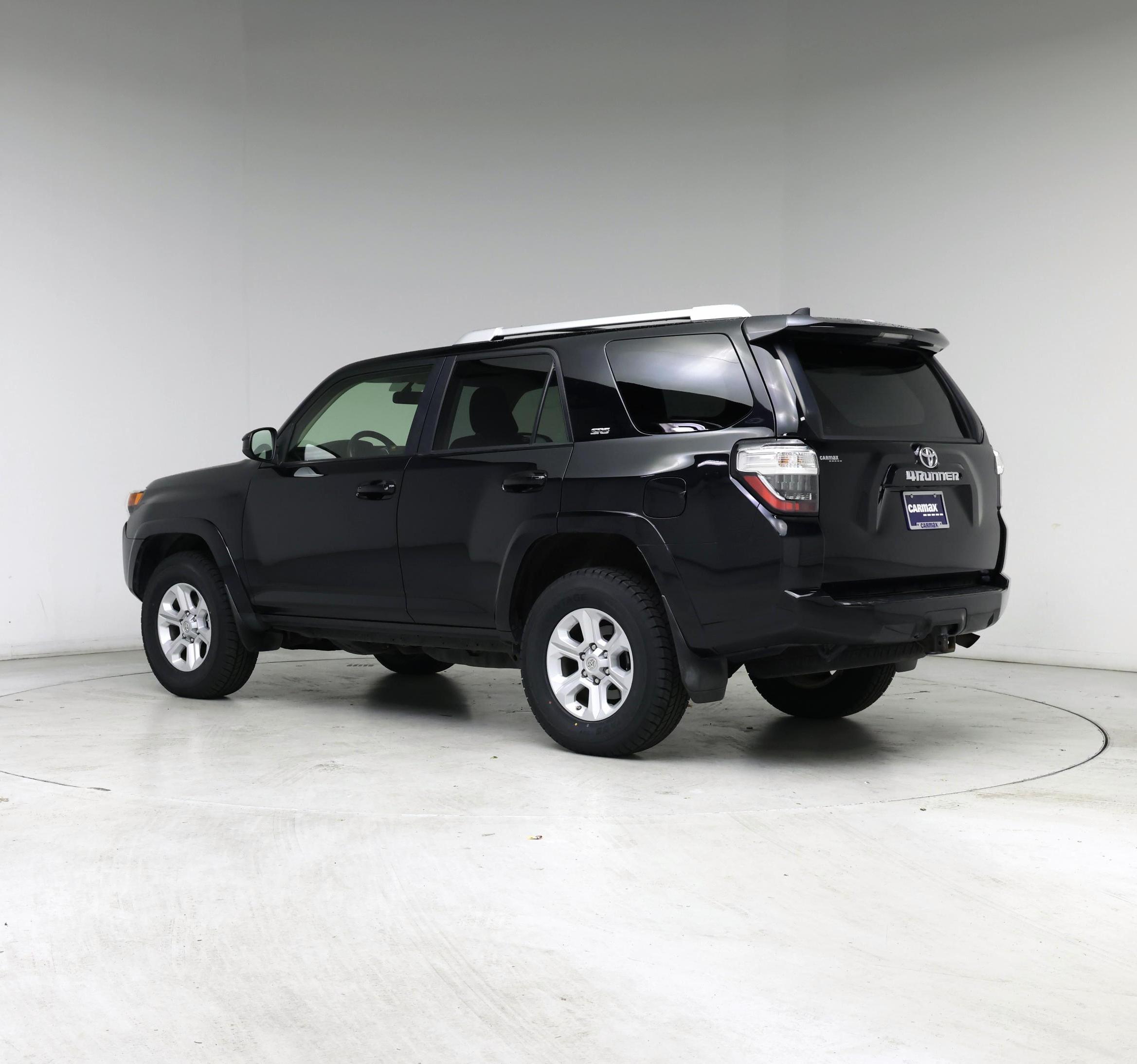 Thumbnail: 2016 Toyota 4Runner - 2