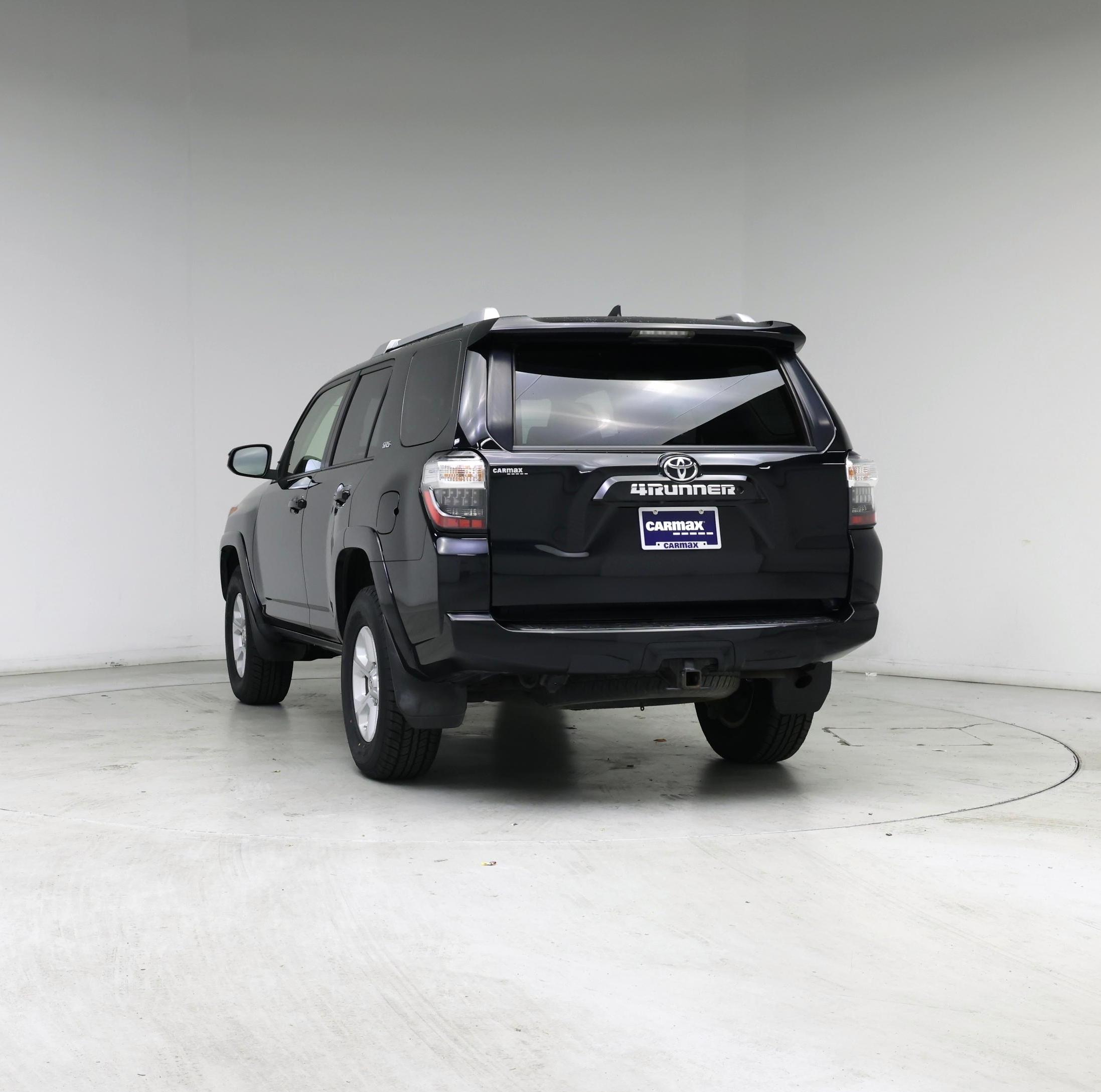 Thumbnail: 2016 Toyota 4Runner - 6