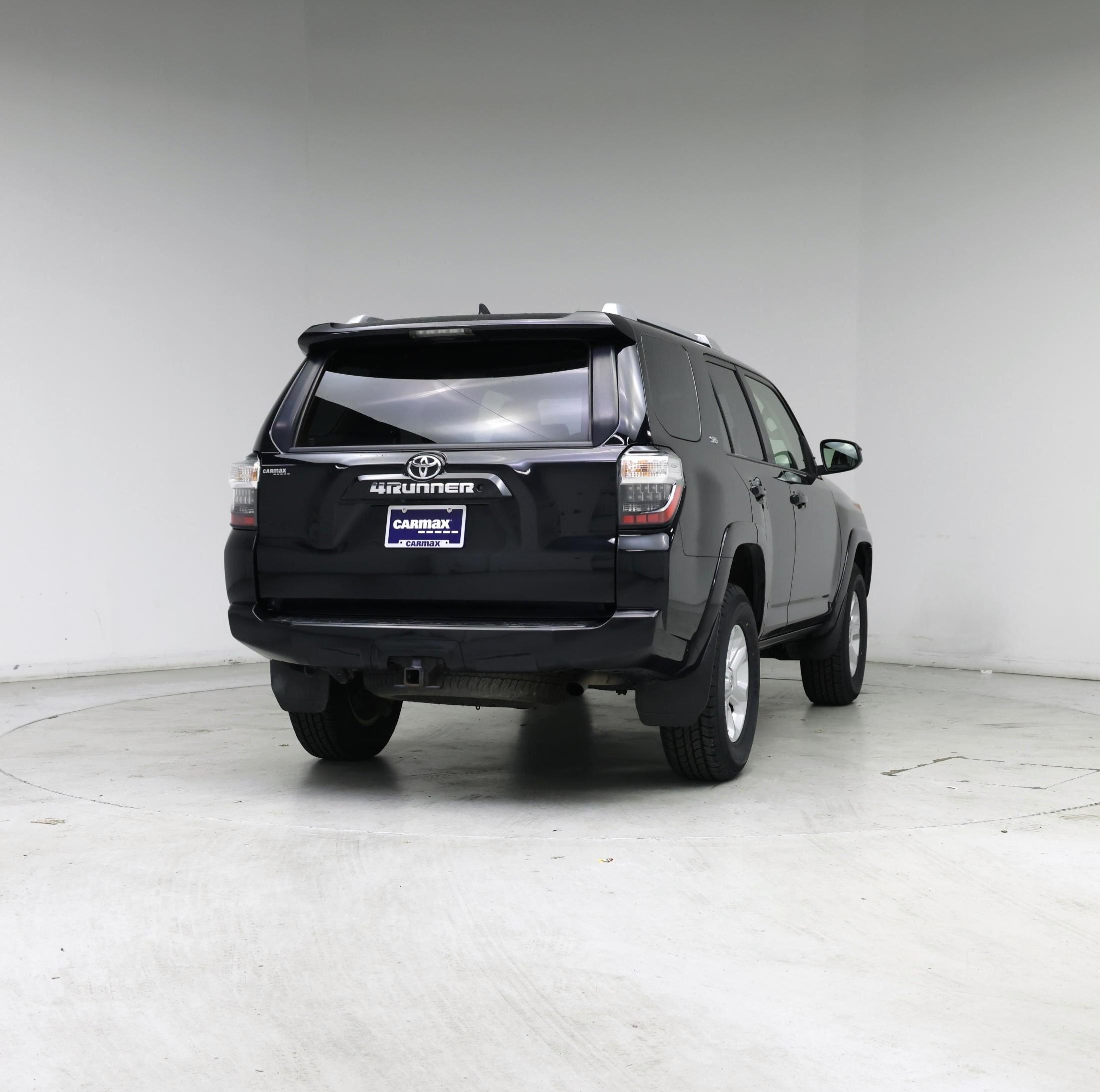 Thumbnail: 2016 Toyota 4Runner - 8