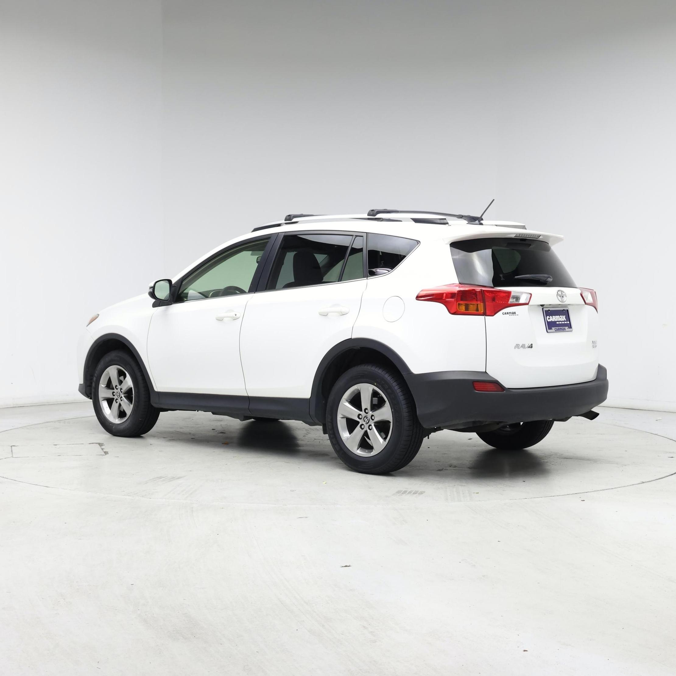 Thumbnail: 2015 Toyota RAV4 - 2