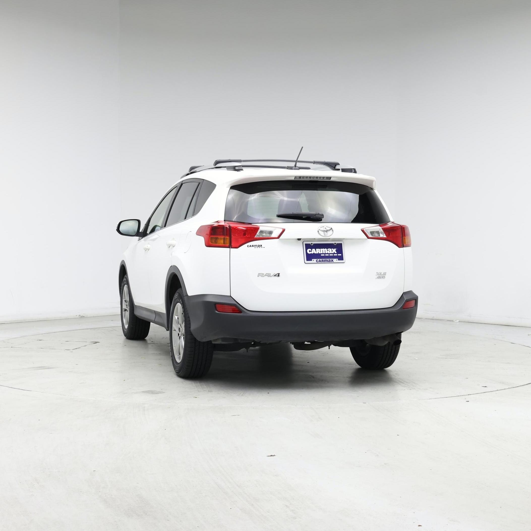 Thumbnail: 2015 Toyota RAV4 - 6
