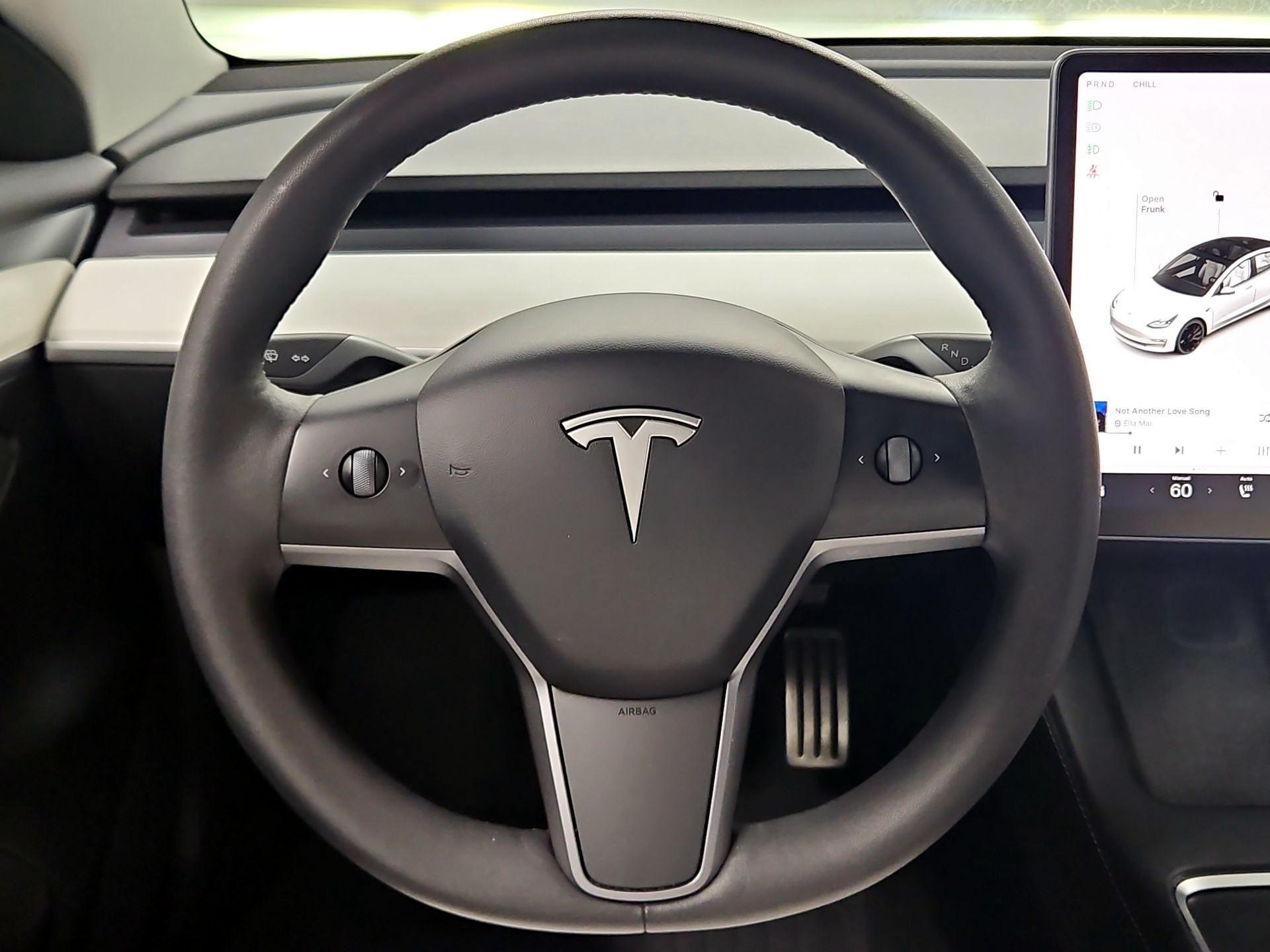 Thumbnail: 2022 Tesla Model 3 - 10
