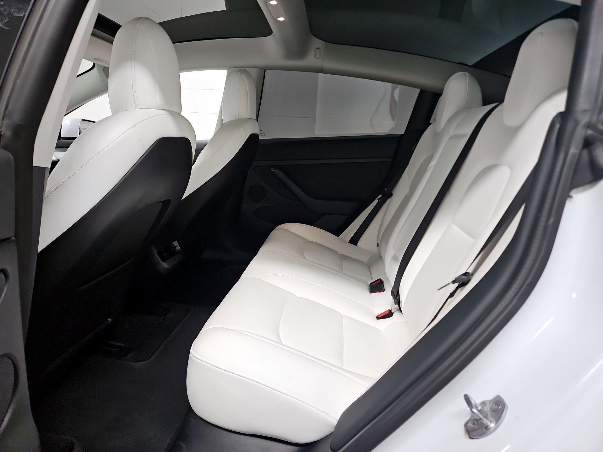 Thumbnail: 2022 Tesla Model 3 - 20