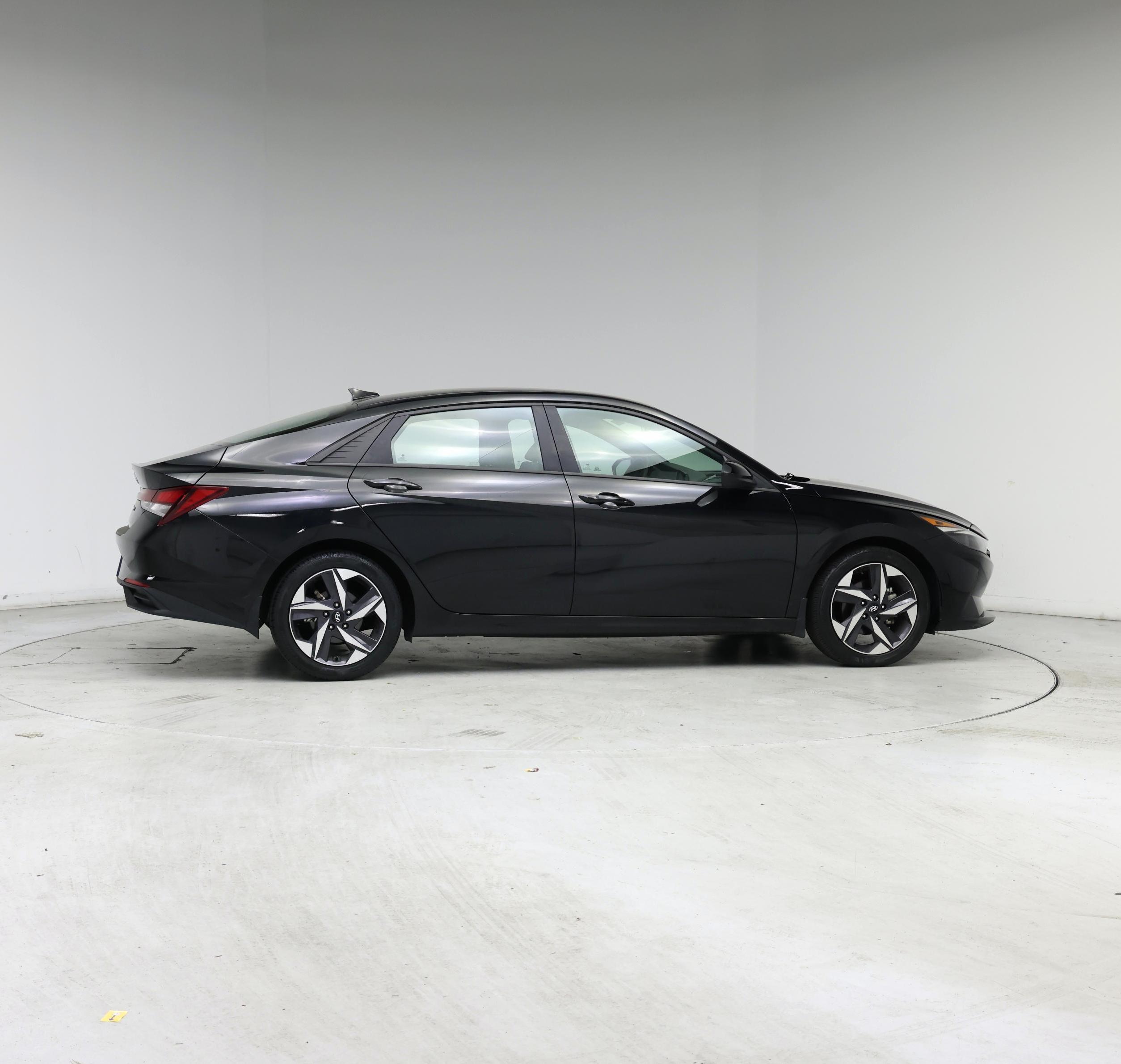 Thumbnail: 2023 Hyundai Elantra - 7