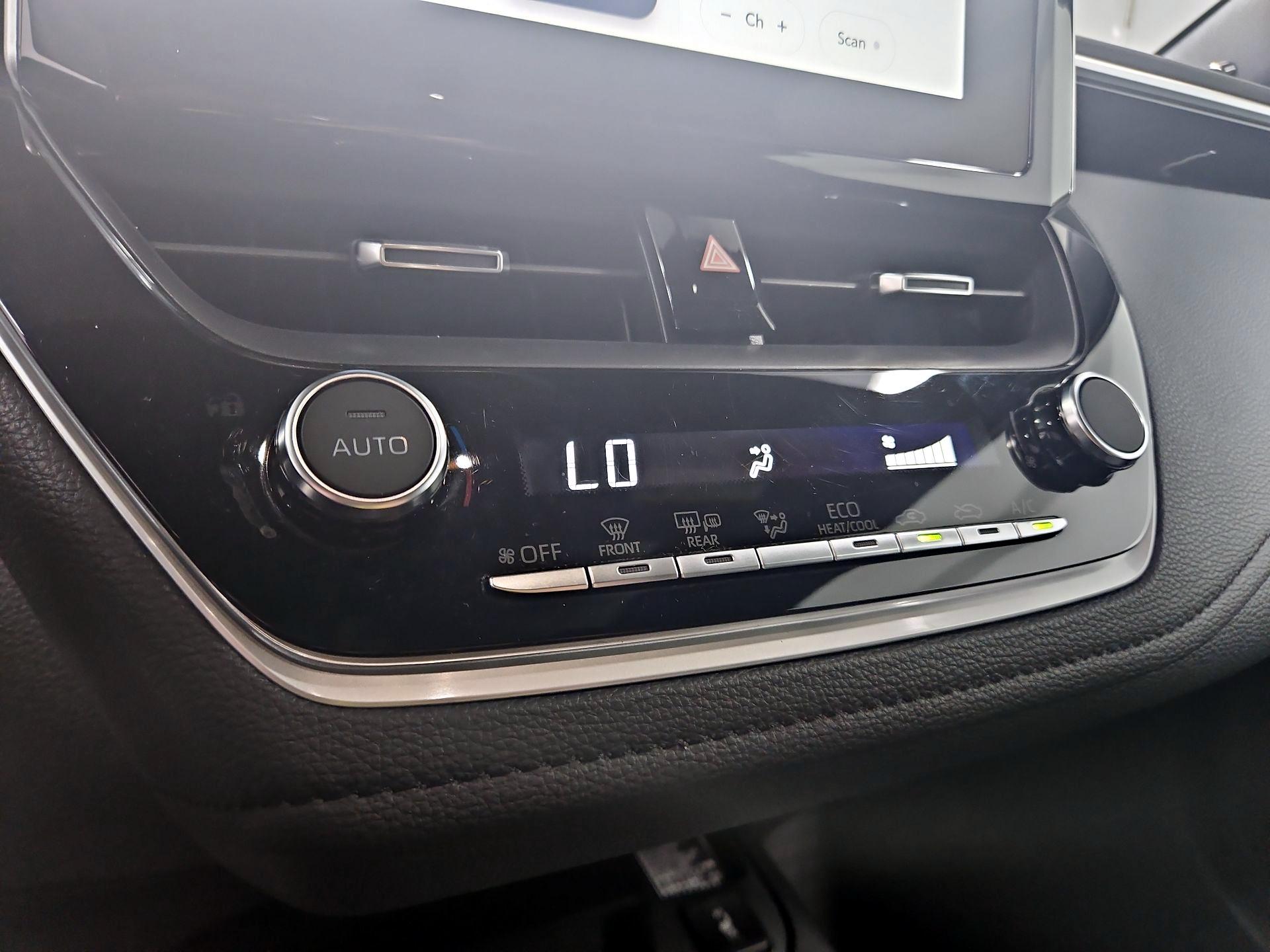 Thumbnail: 2024 Toyota Corolla - 16