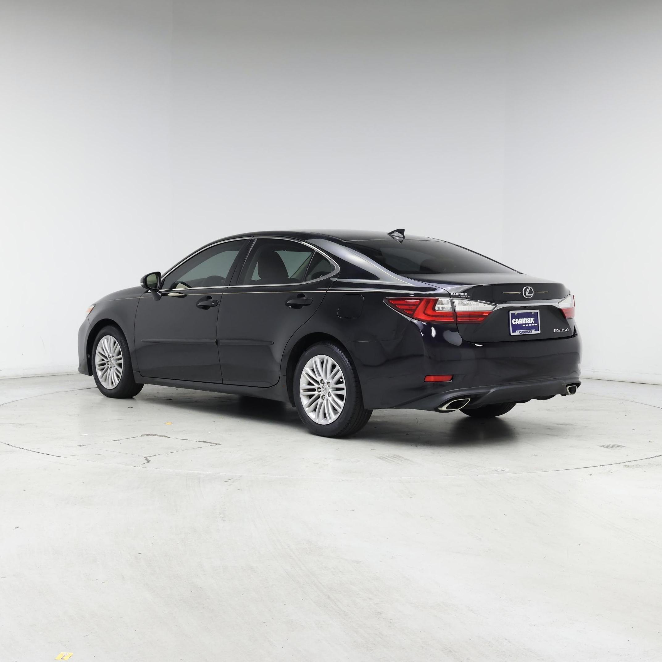 Thumbnail: 2016 Lexus ES - 2