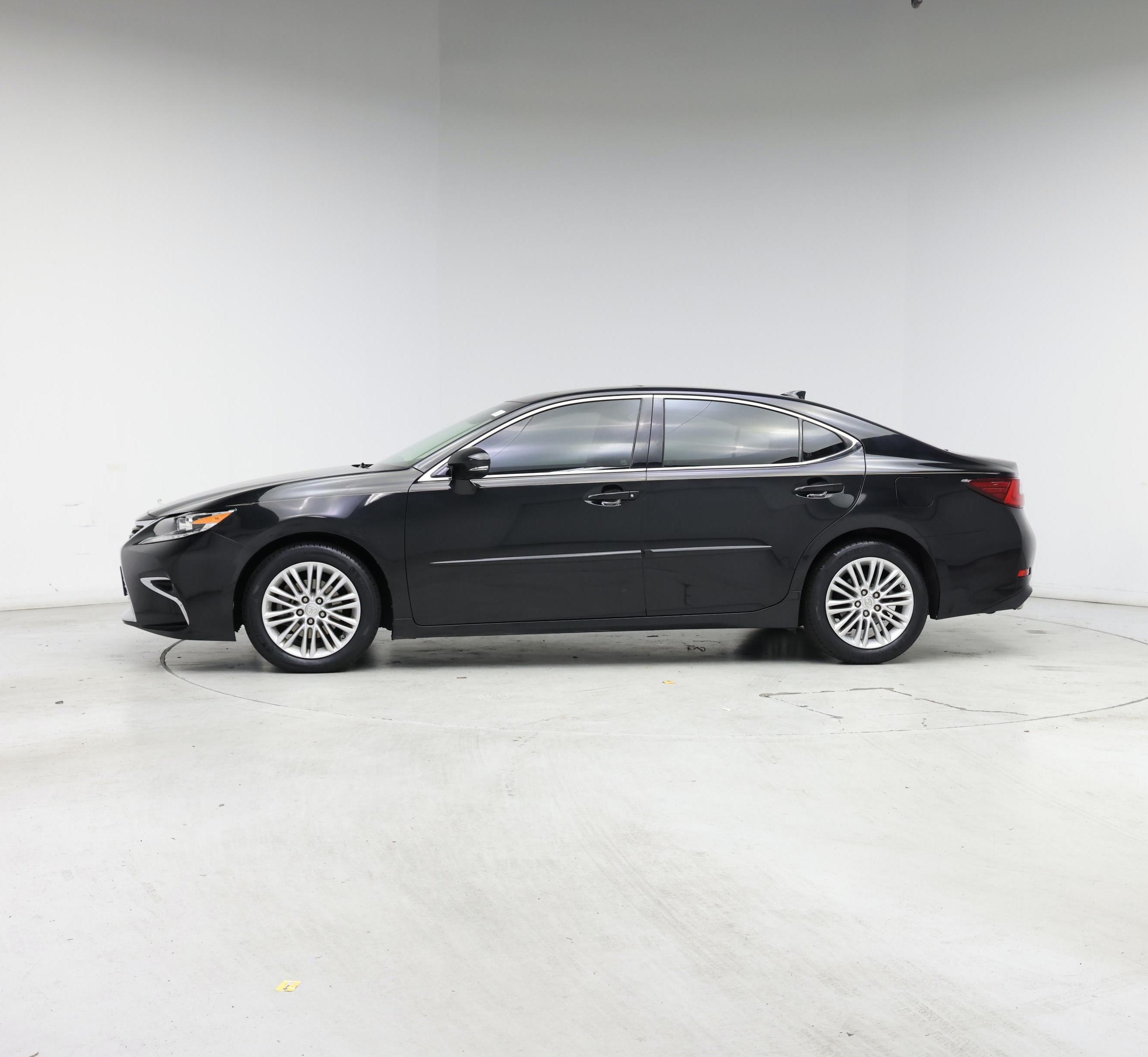 Thumbnail: 2016 Lexus ES - 3